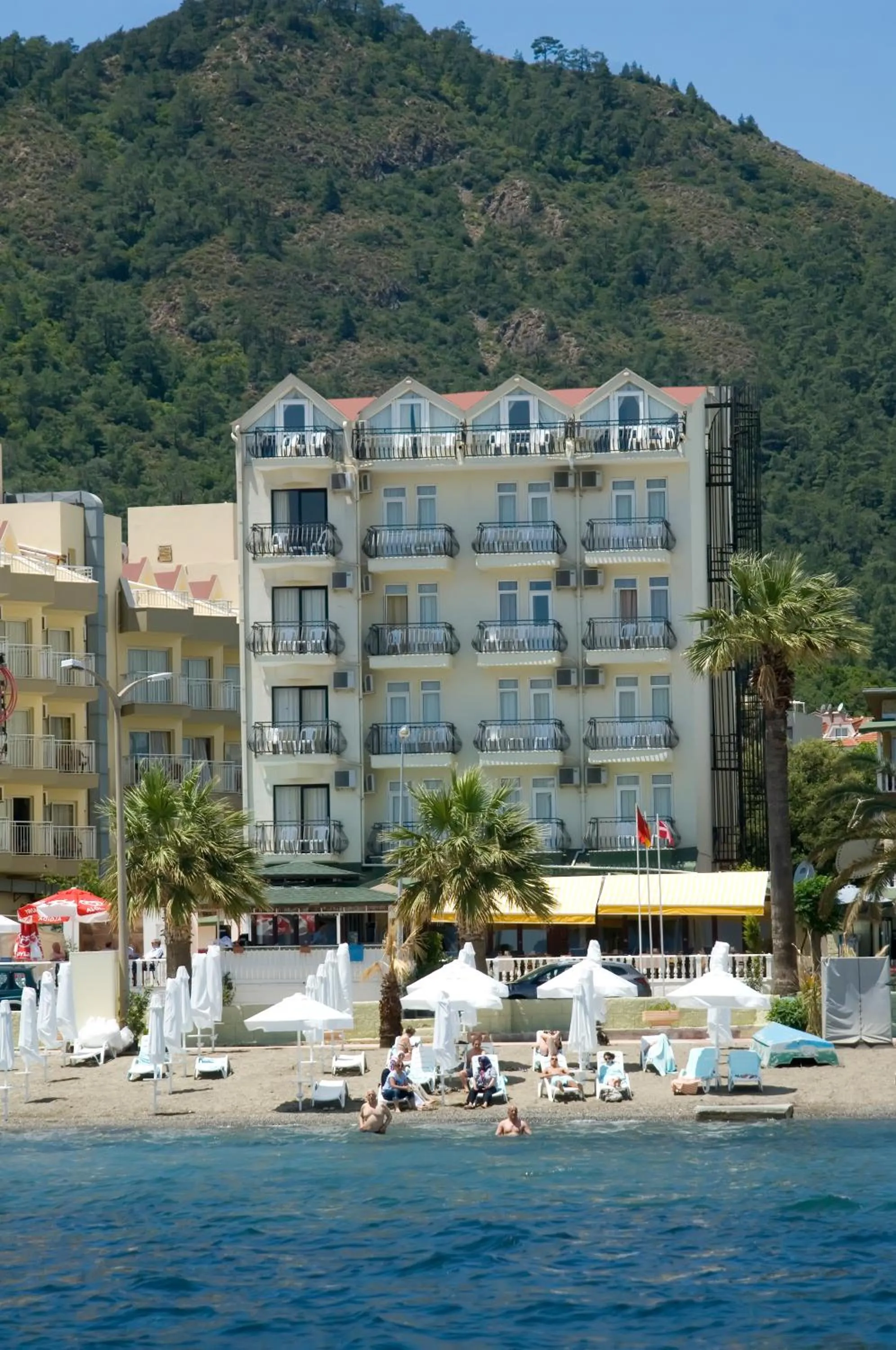 Facade/entrance in B&B Yuzbasi Beach