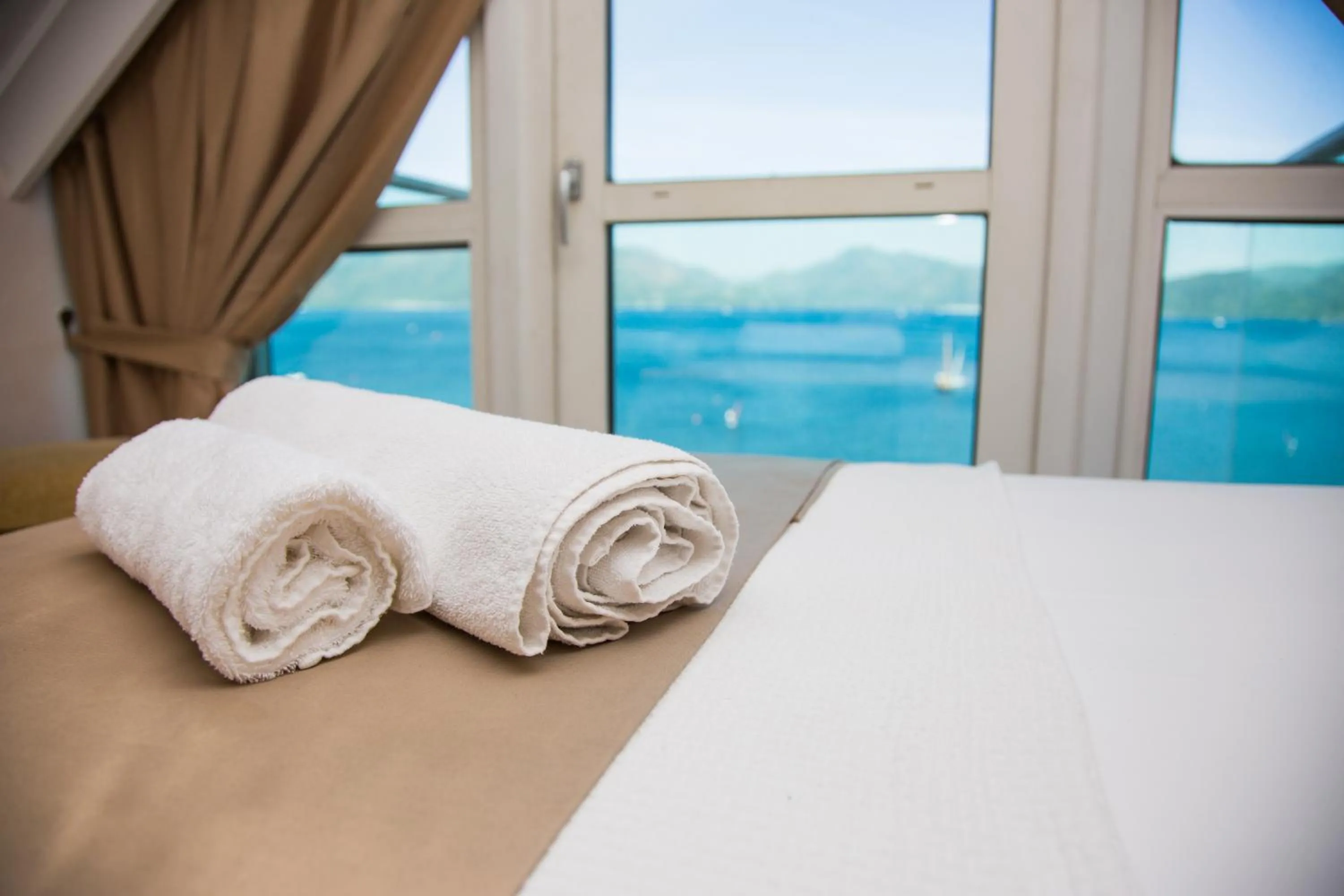 Bed in B&B Yuzbasi Beach