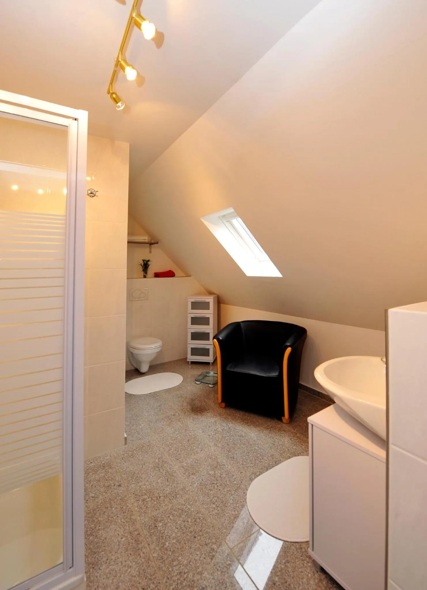 Bathroom in Gästehaus Perrin