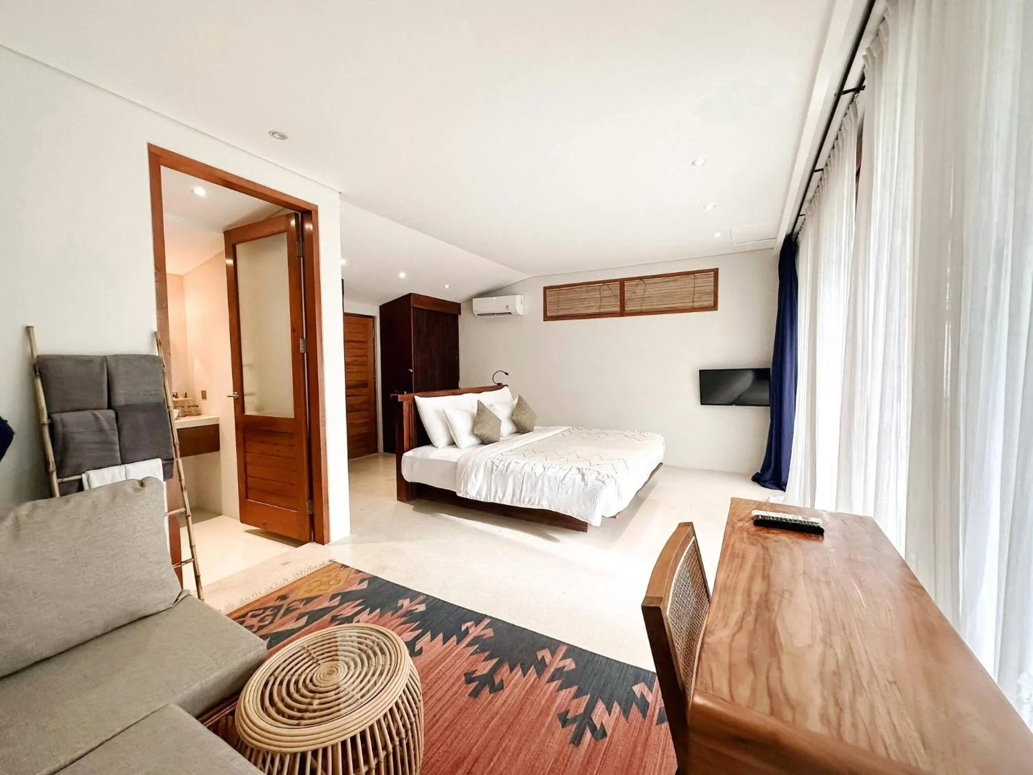 Photo of the whole room, Bed in ZIN Canggu Resort & Villas