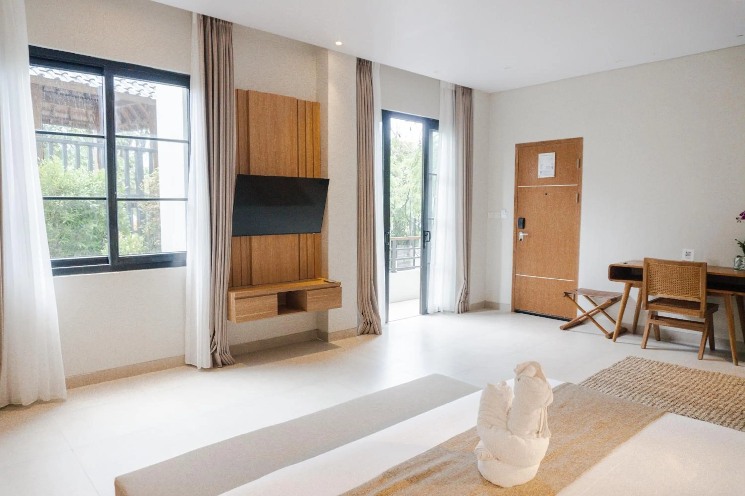 Photo of the whole room, Bed in ZIN Canggu Resort & Villas