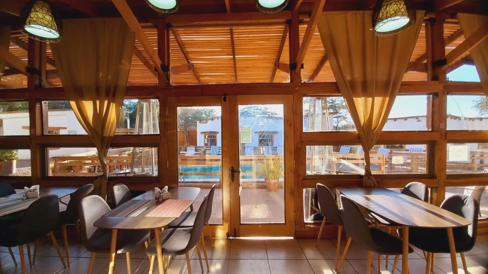 Seating area in Hotel La Cochera
