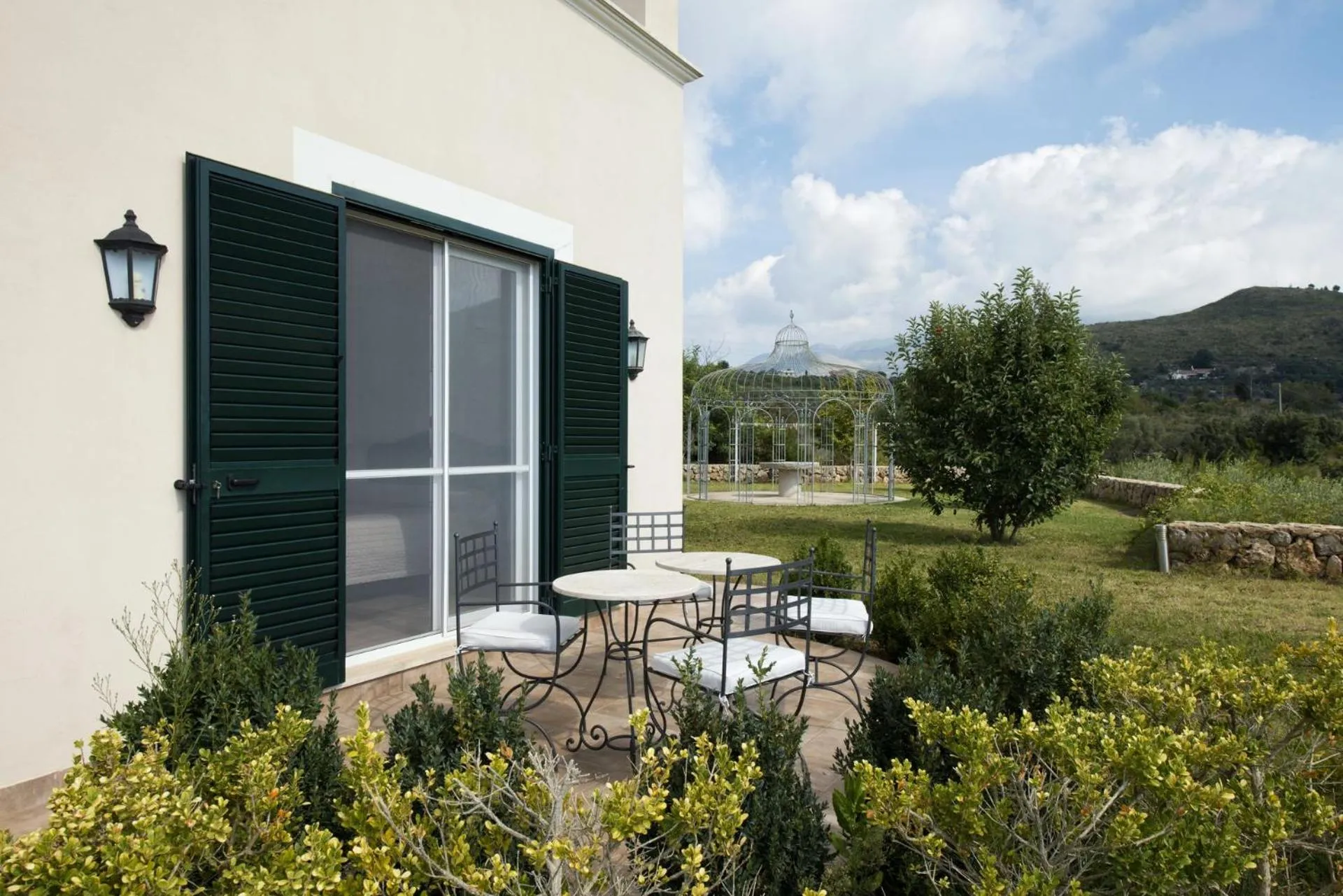 Patio in Collina Degli Ulivi B&B