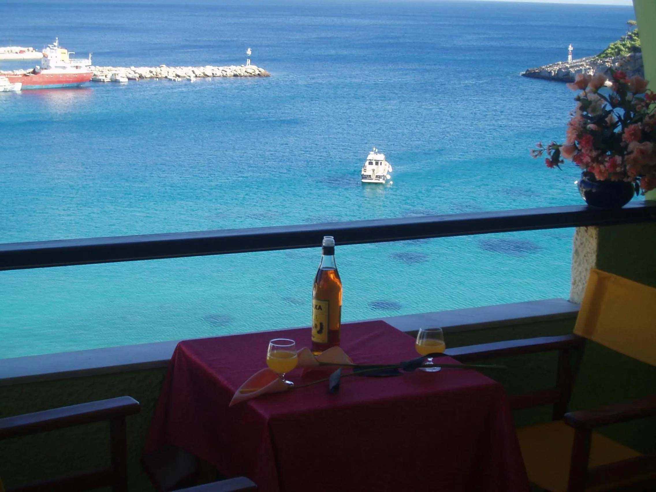 Balcony/Terrace in Haravgi Hotel