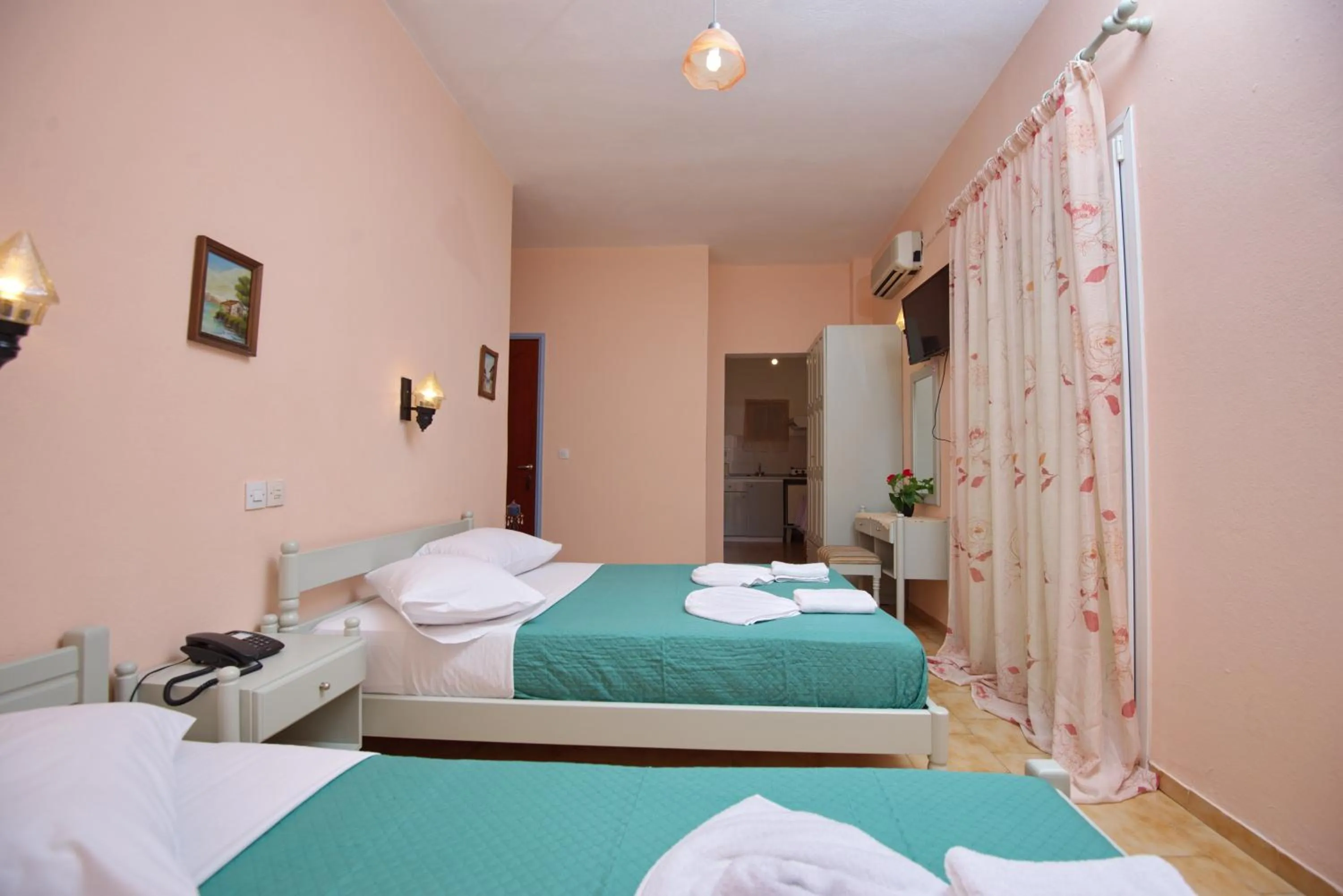 Bed in Haravgi Hotel