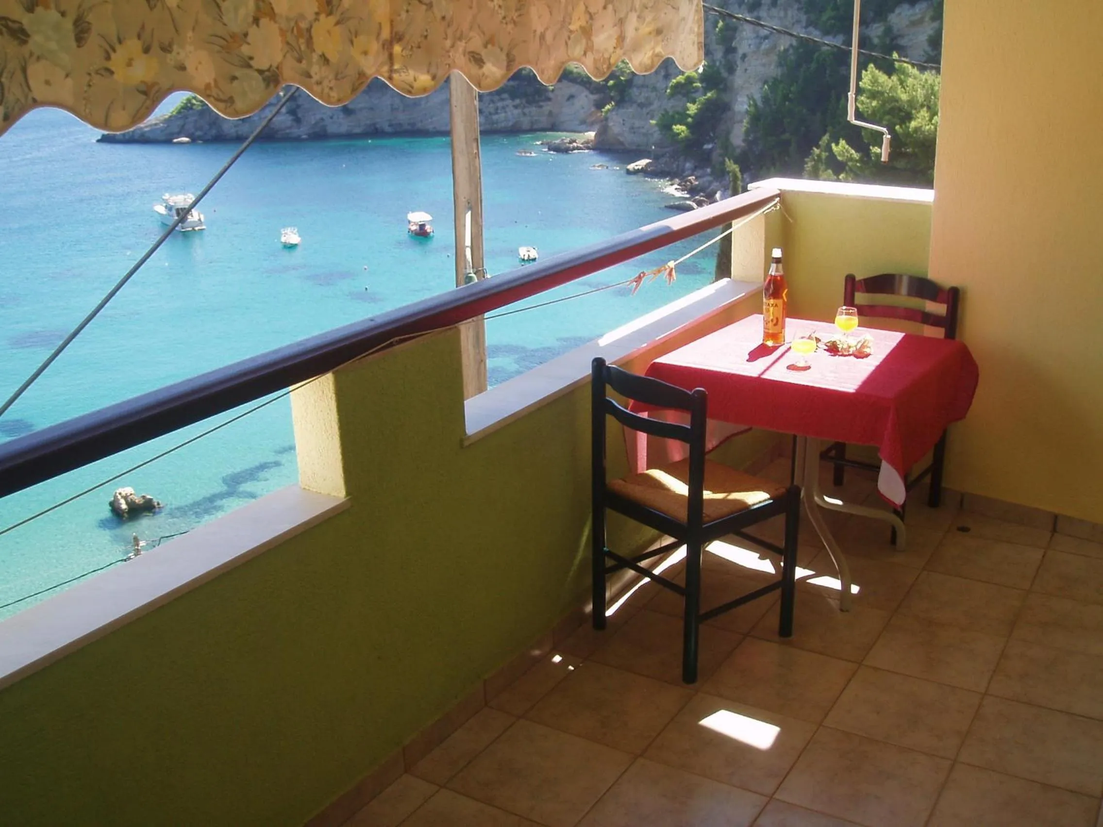 Balcony/Terrace in Haravgi Hotel