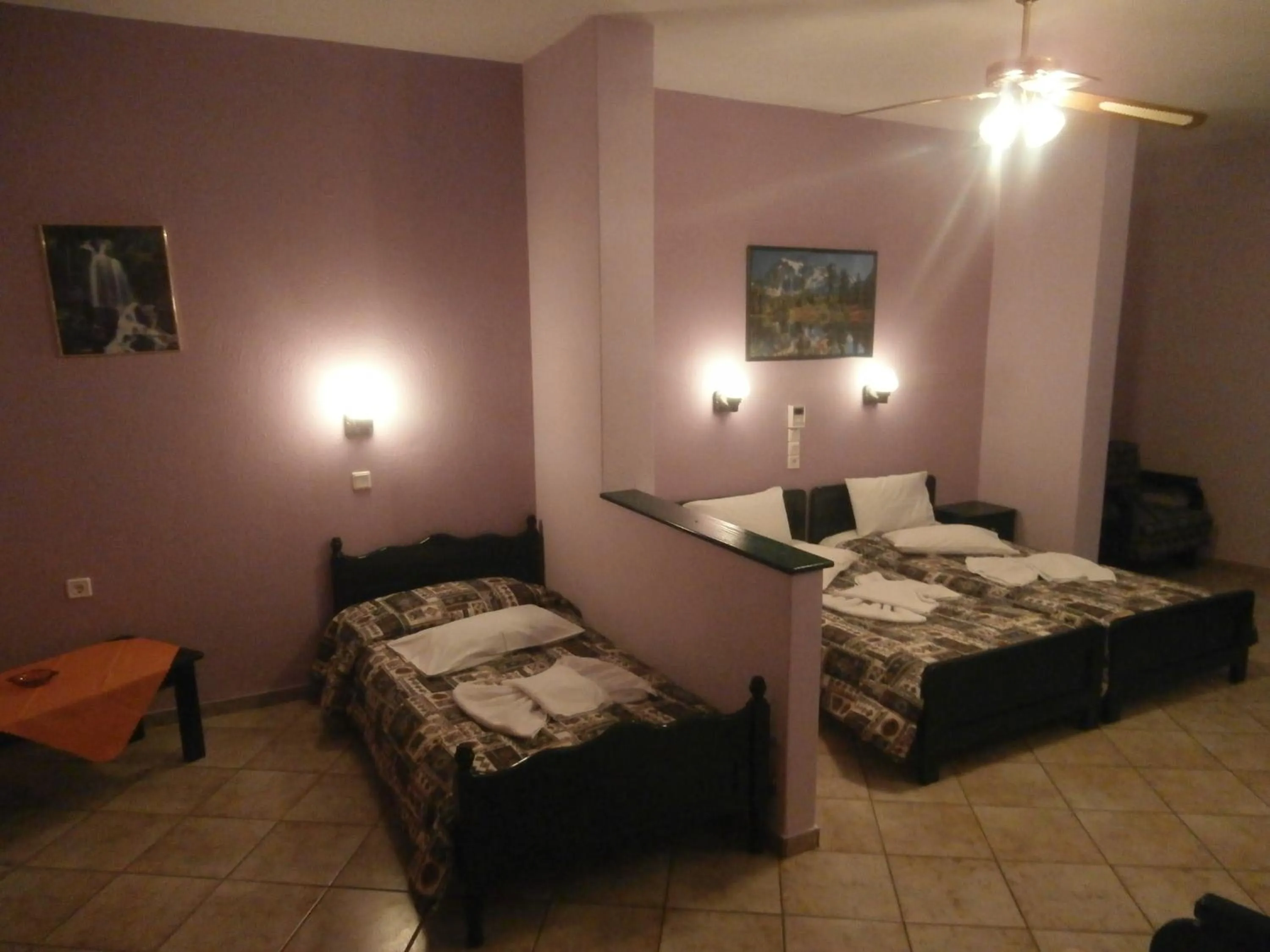 Bed in Haravgi Hotel