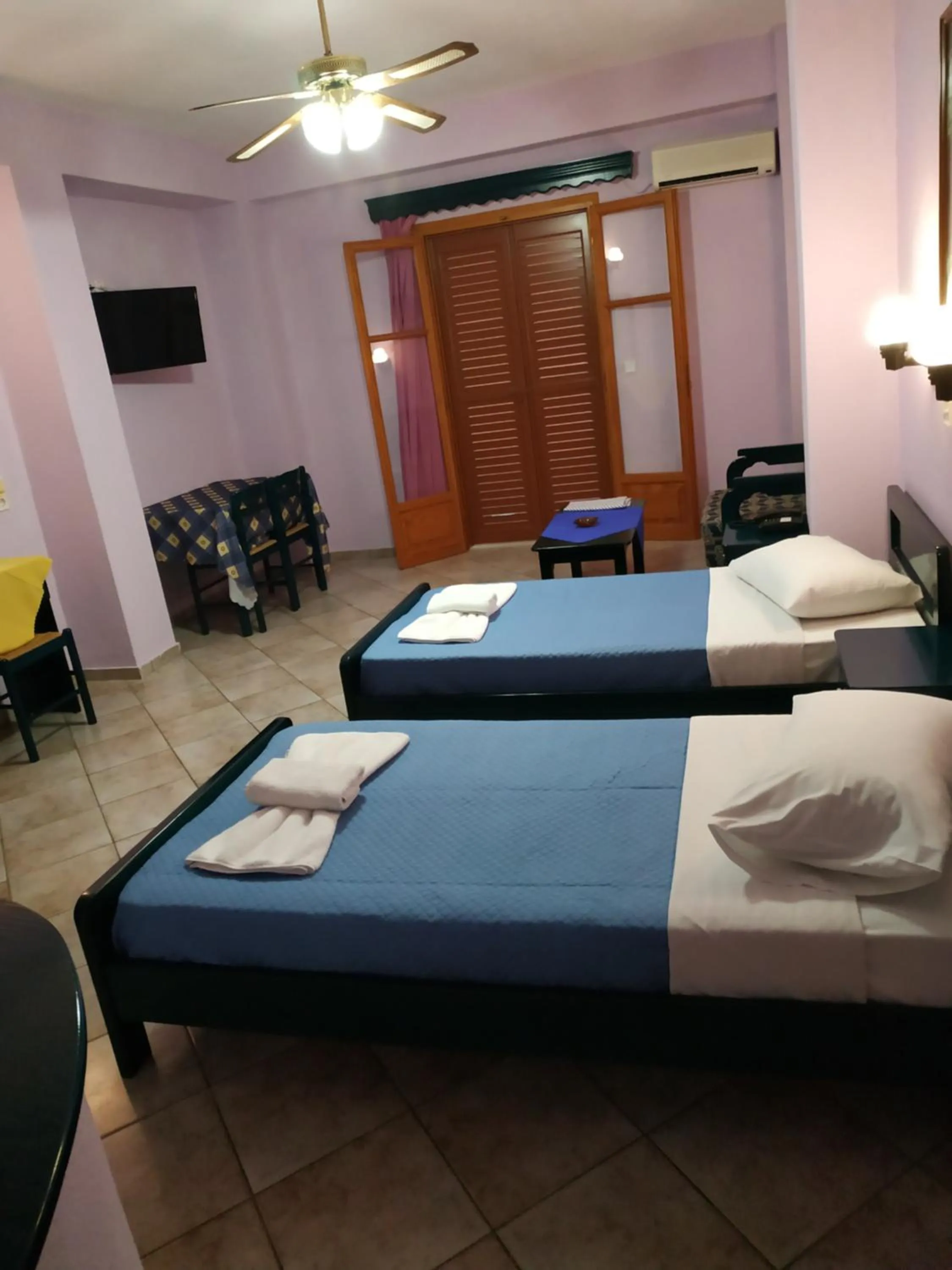 Bed in Haravgi Hotel