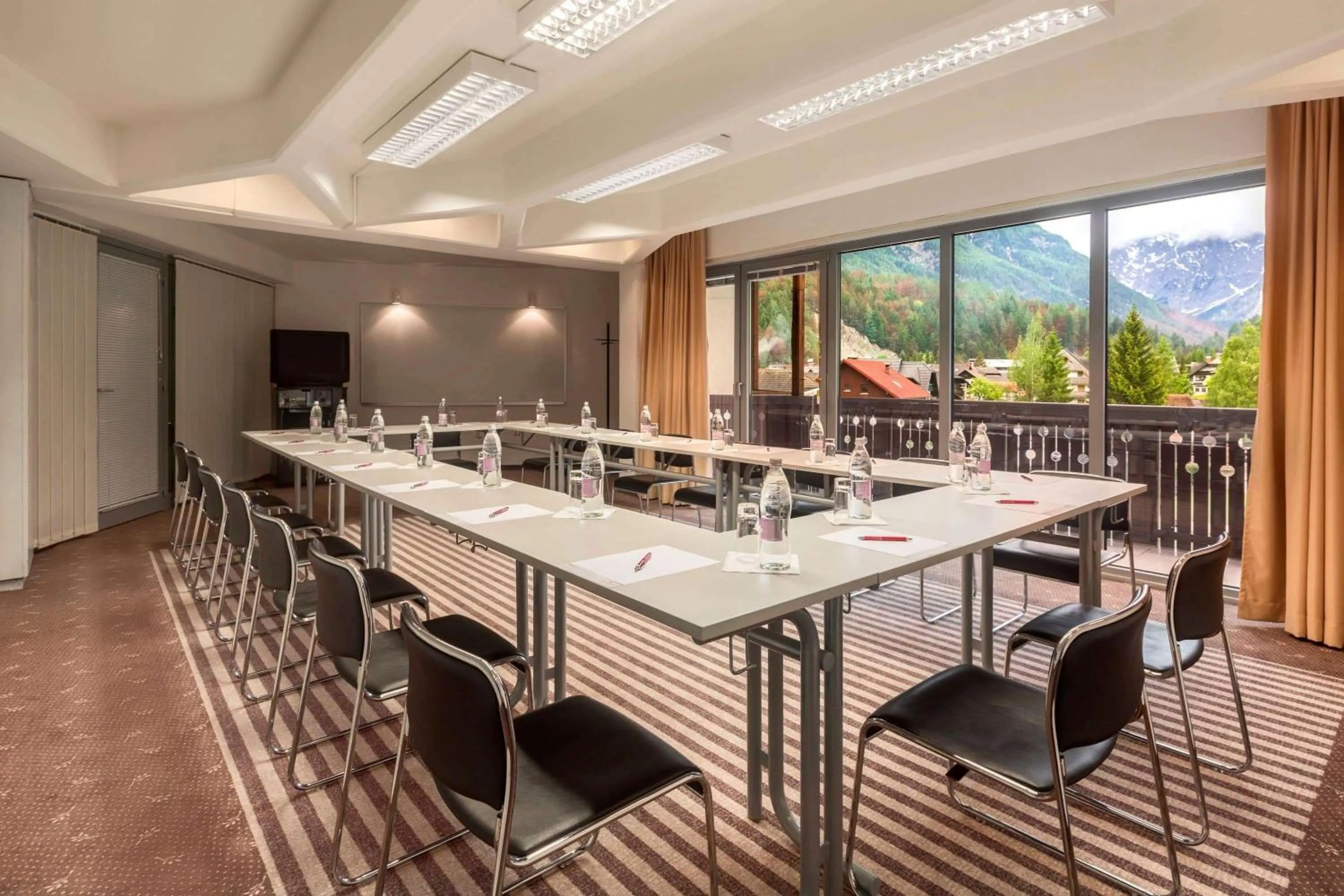 Meeting/conference room in Ramada Resort Kranjska Gora