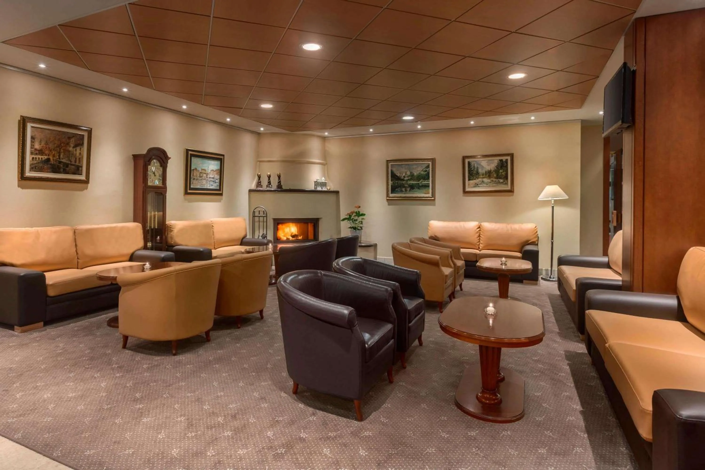 Lobby or reception in Ramada Resort Kranjska Gora