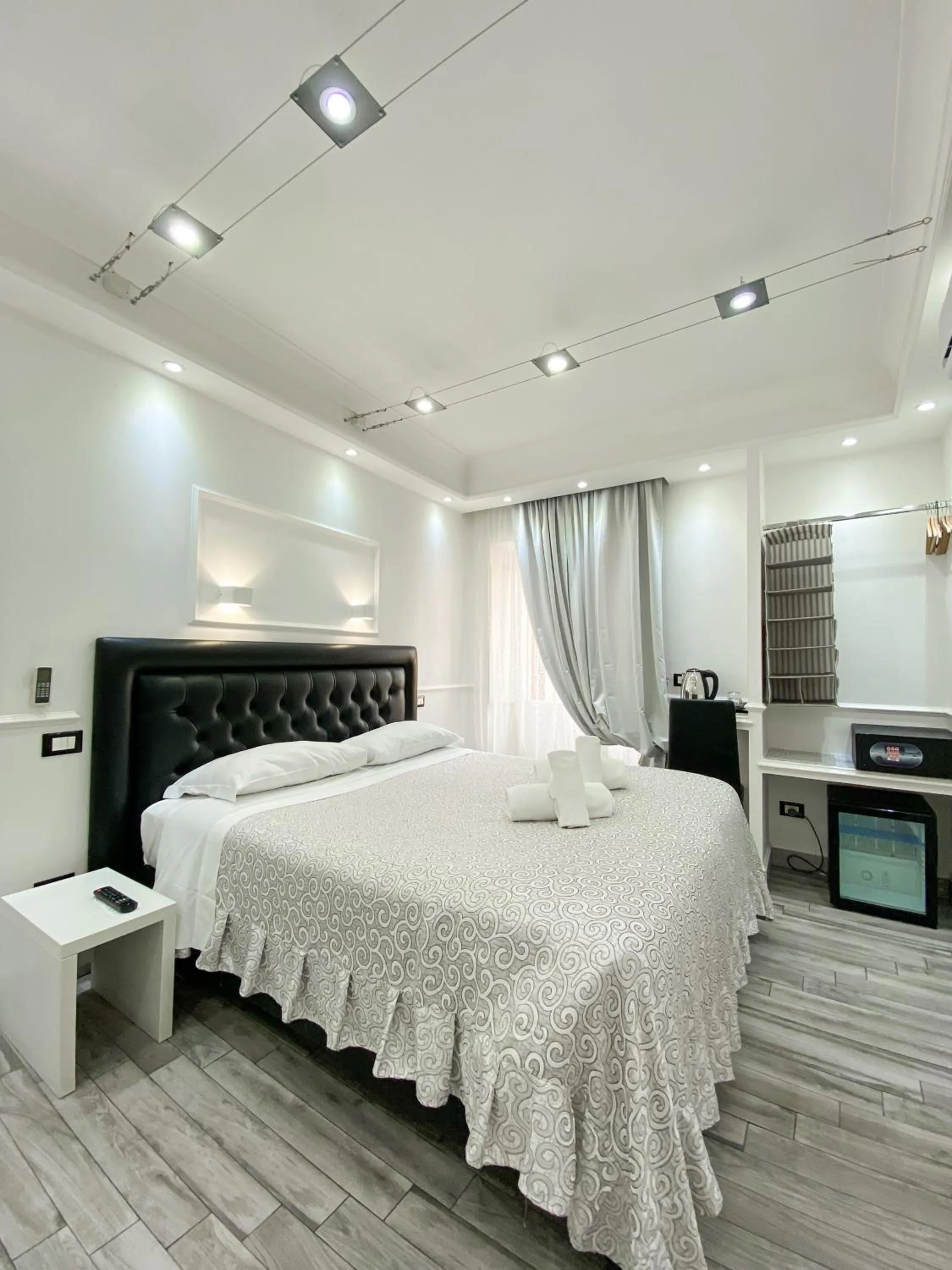 Bedroom, Bed in Locanda Parlamento