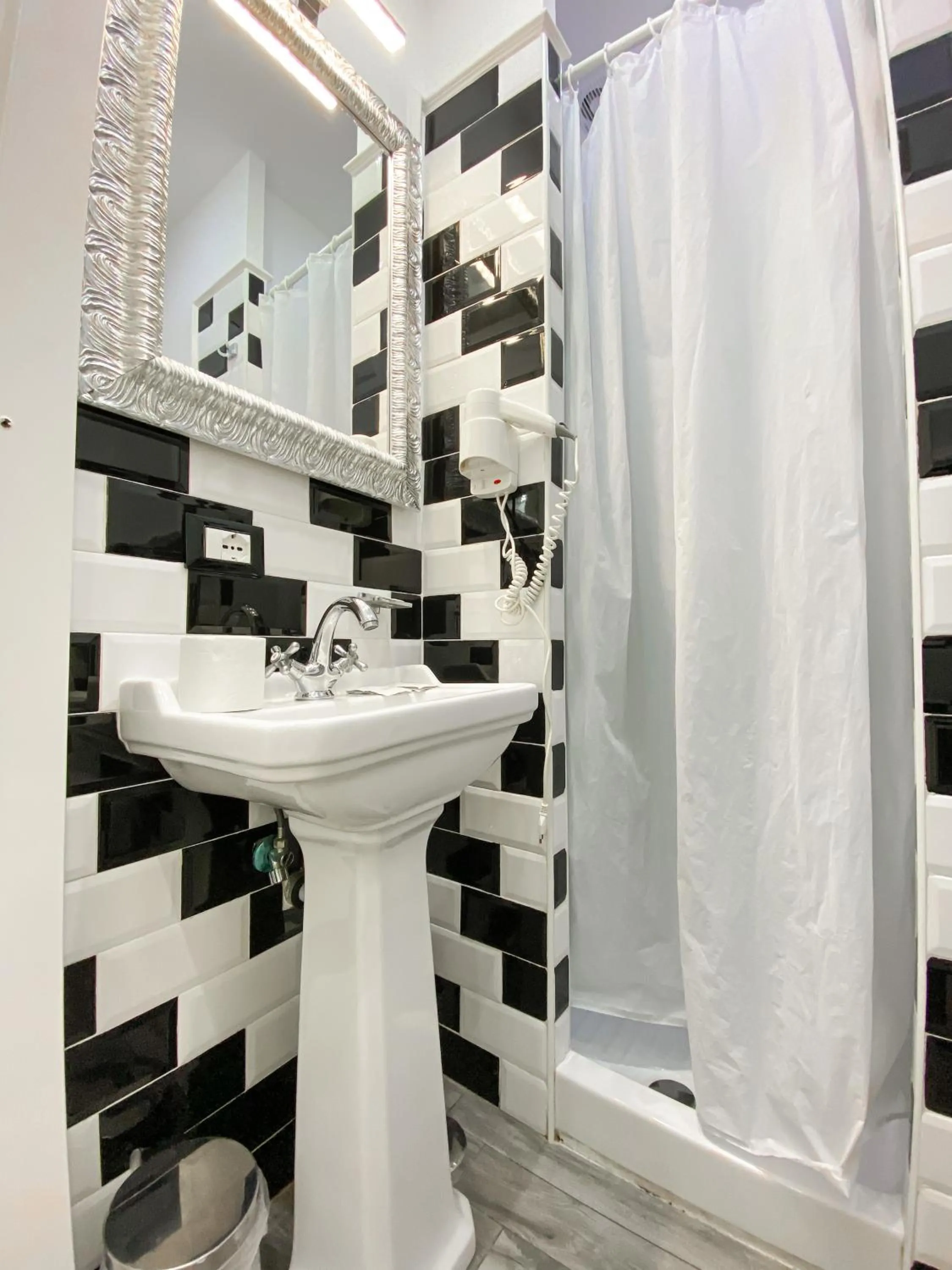 Bathroom in Locanda Parlamento