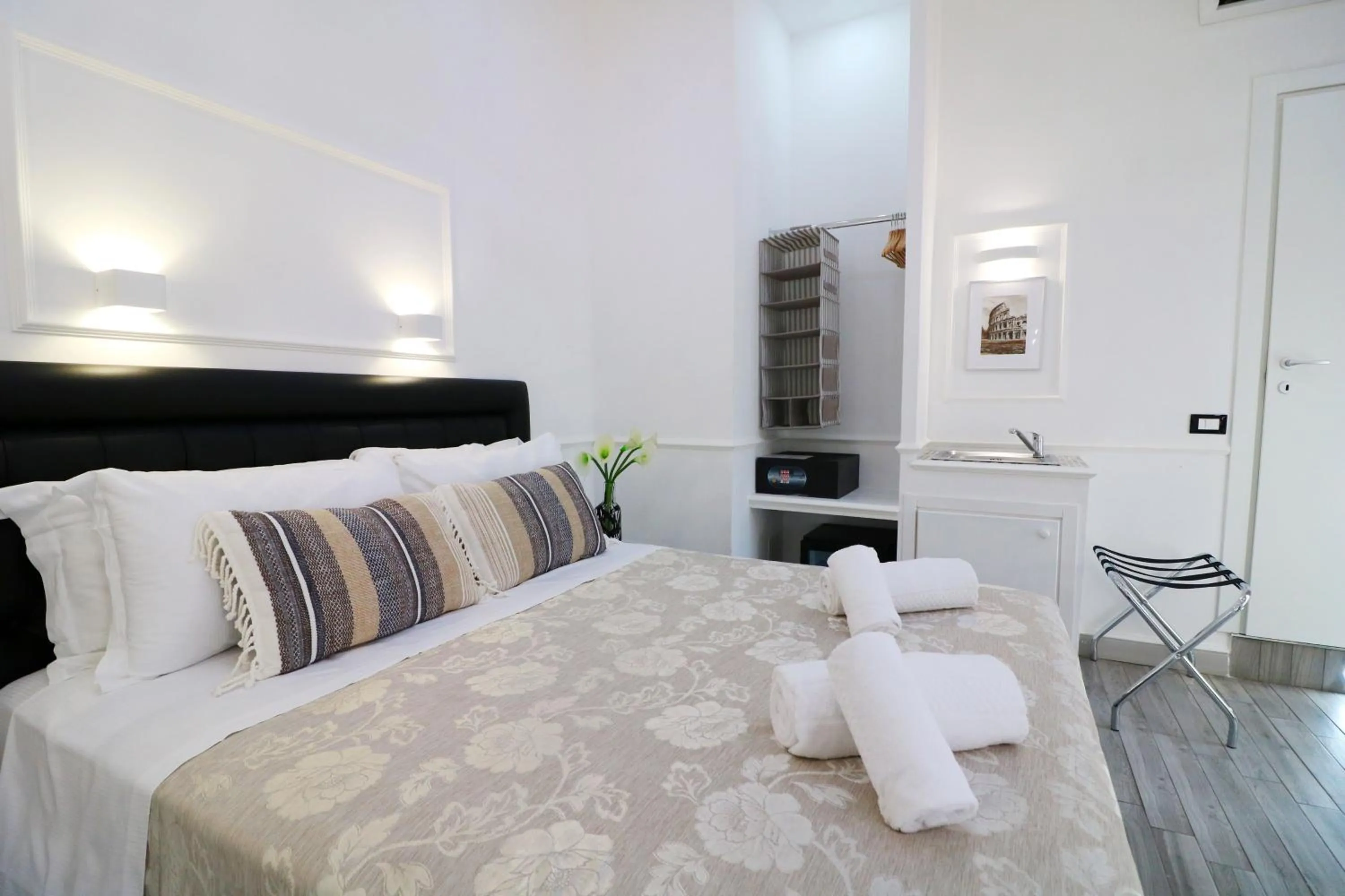 Bedroom, Bed in Locanda Parlamento