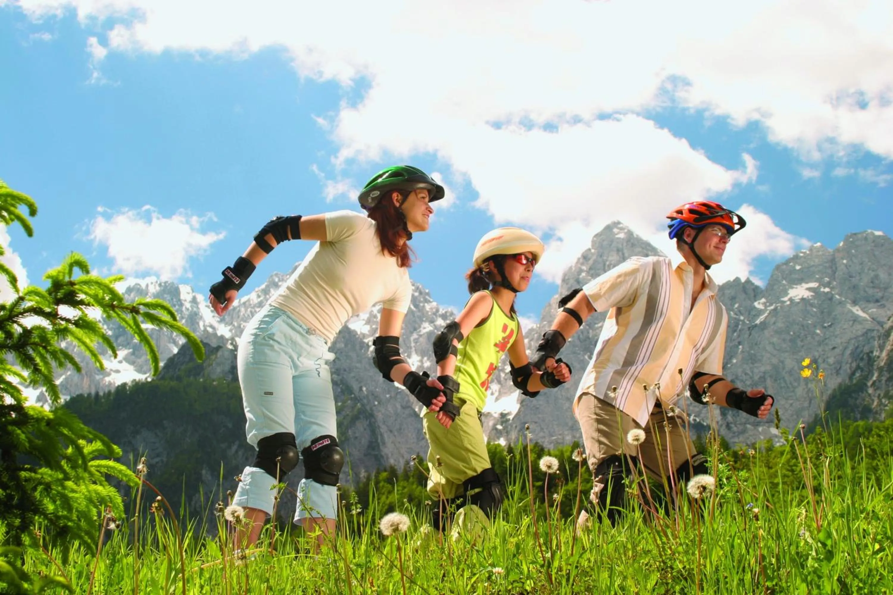 People in Hotel Kompas