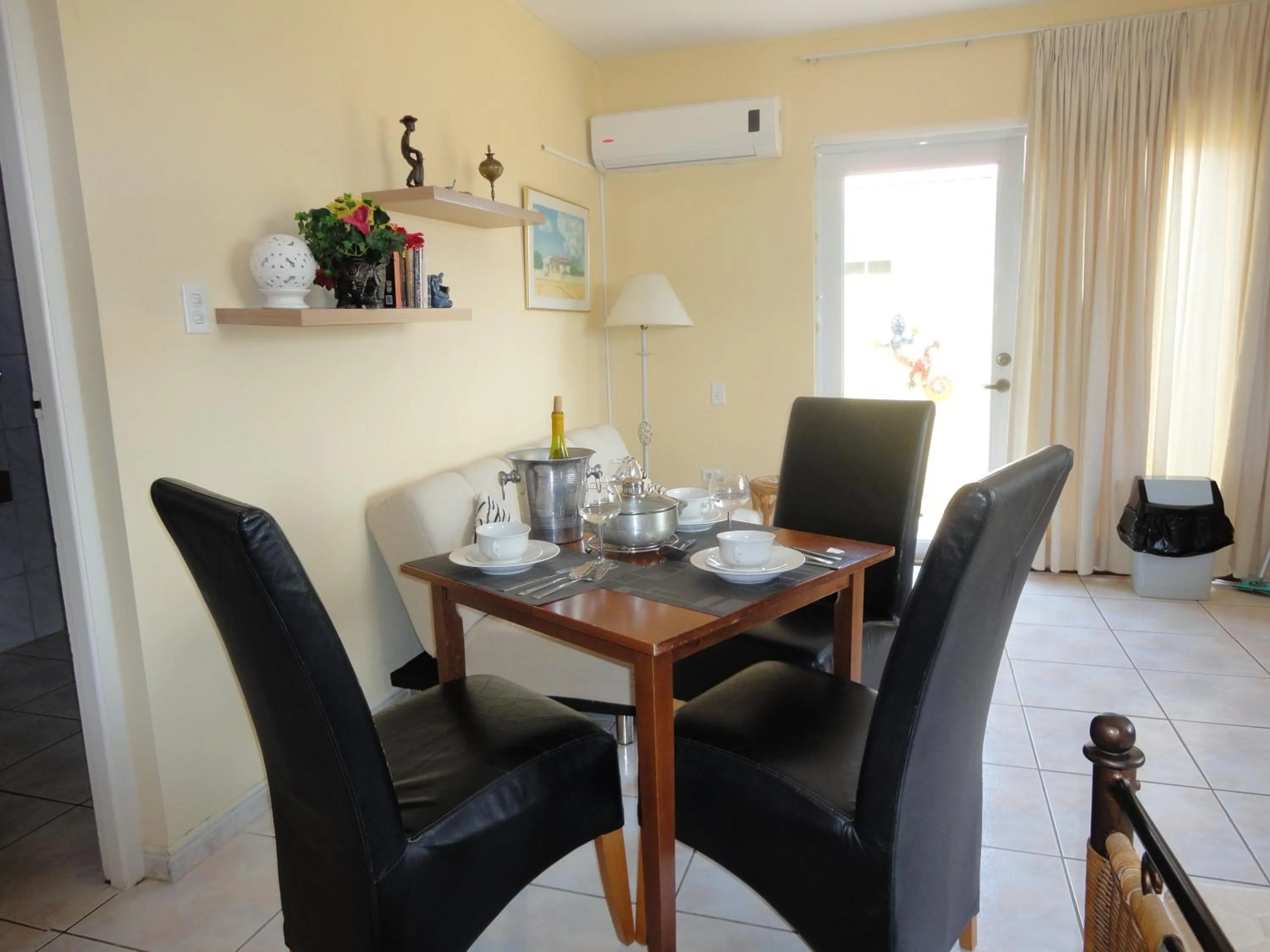 Dining area in Alta Montaña