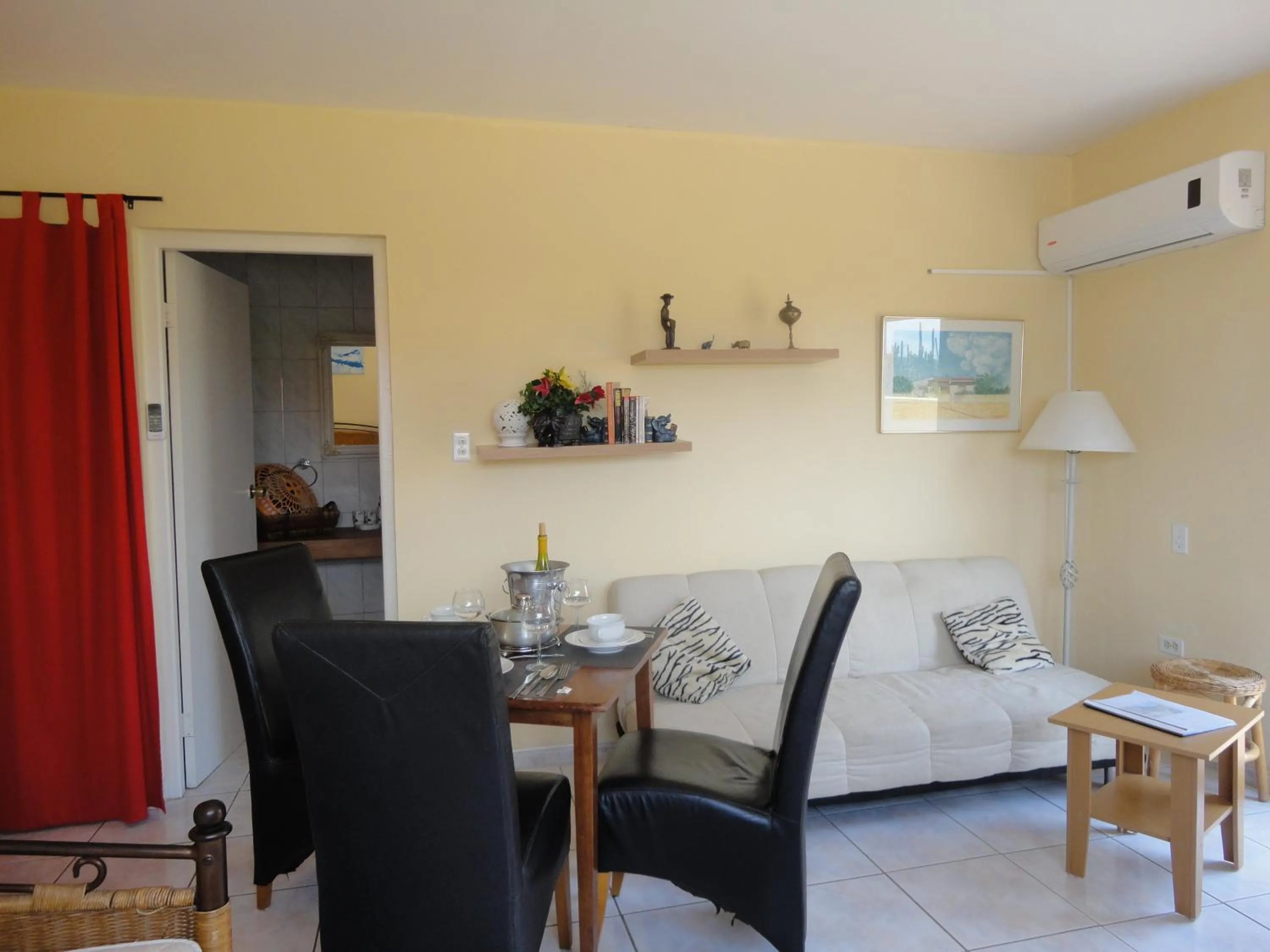 Dining area in Alta Montaña