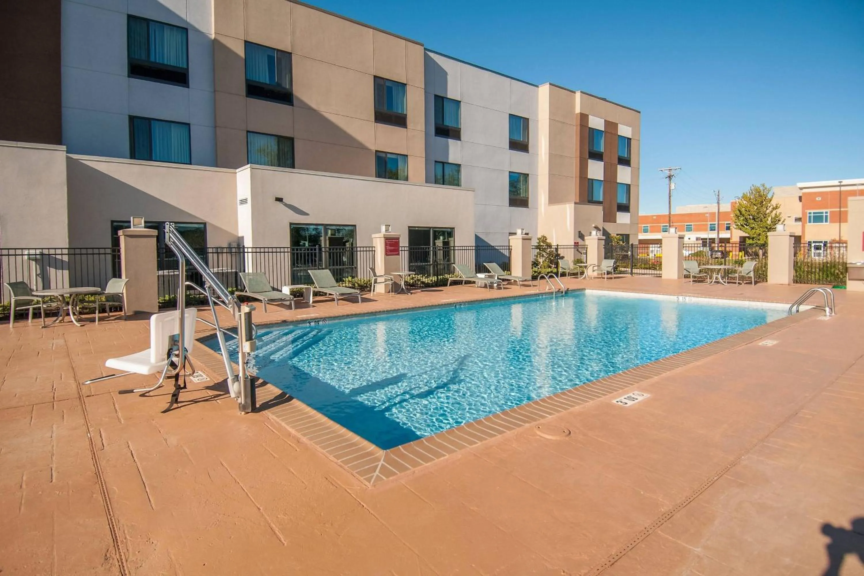 Swimming pool in TownePlace Suites by Marriott Vidalia Riverfront