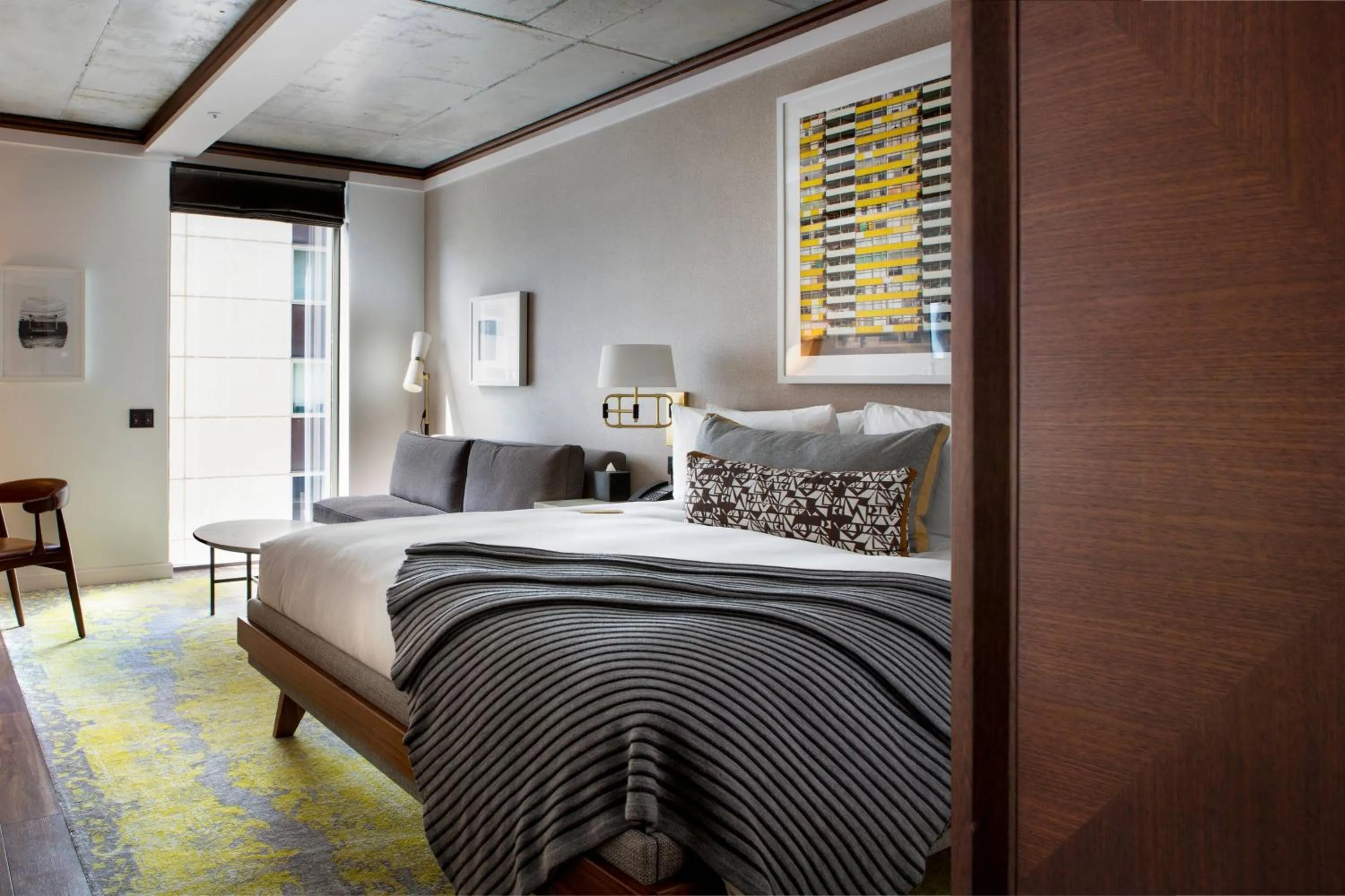 Photo of the whole room, Bed in Bankside Hotel, Autograph Collection