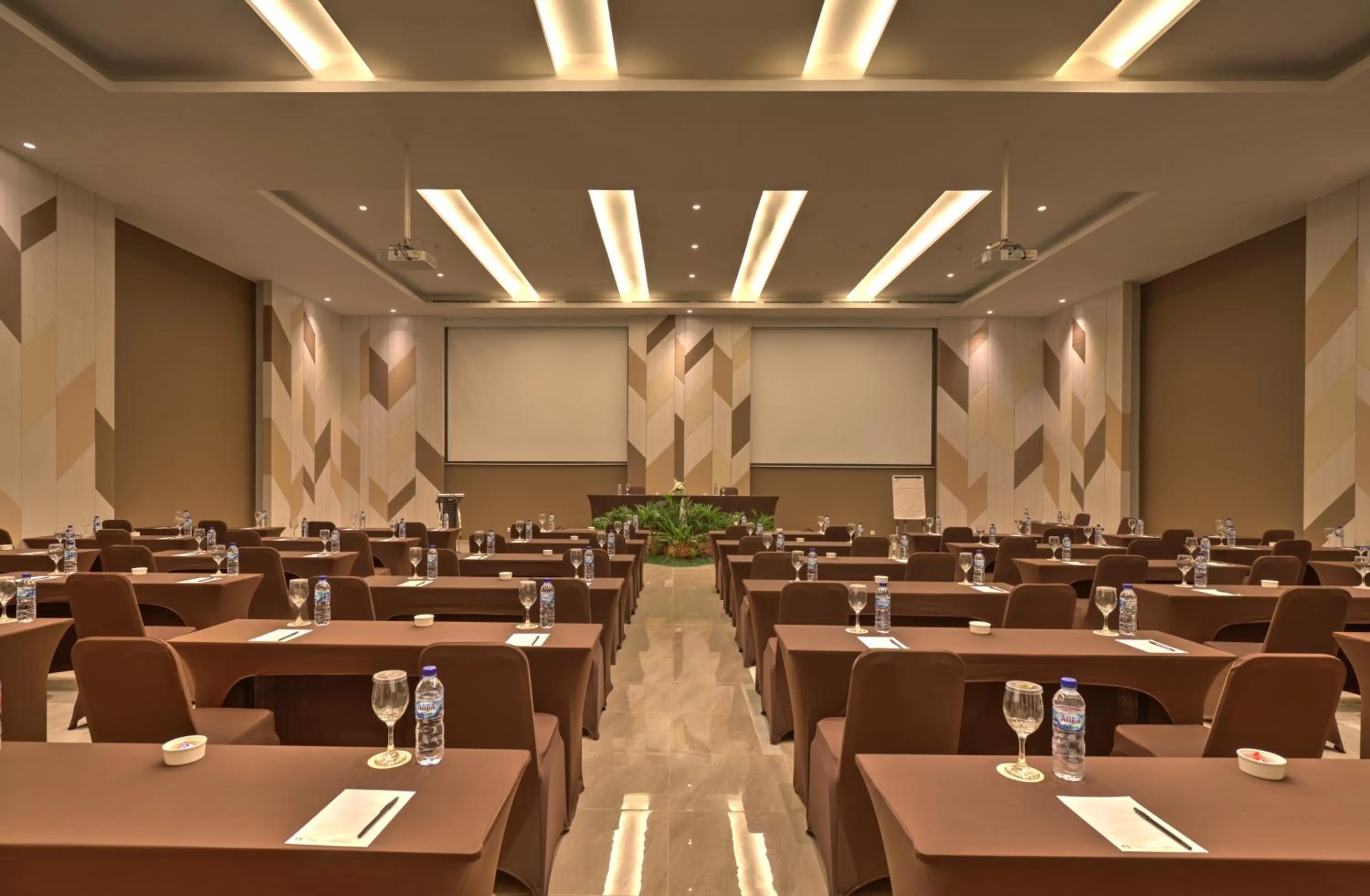 Meeting/conference room in Mambruk Hotel & Convention