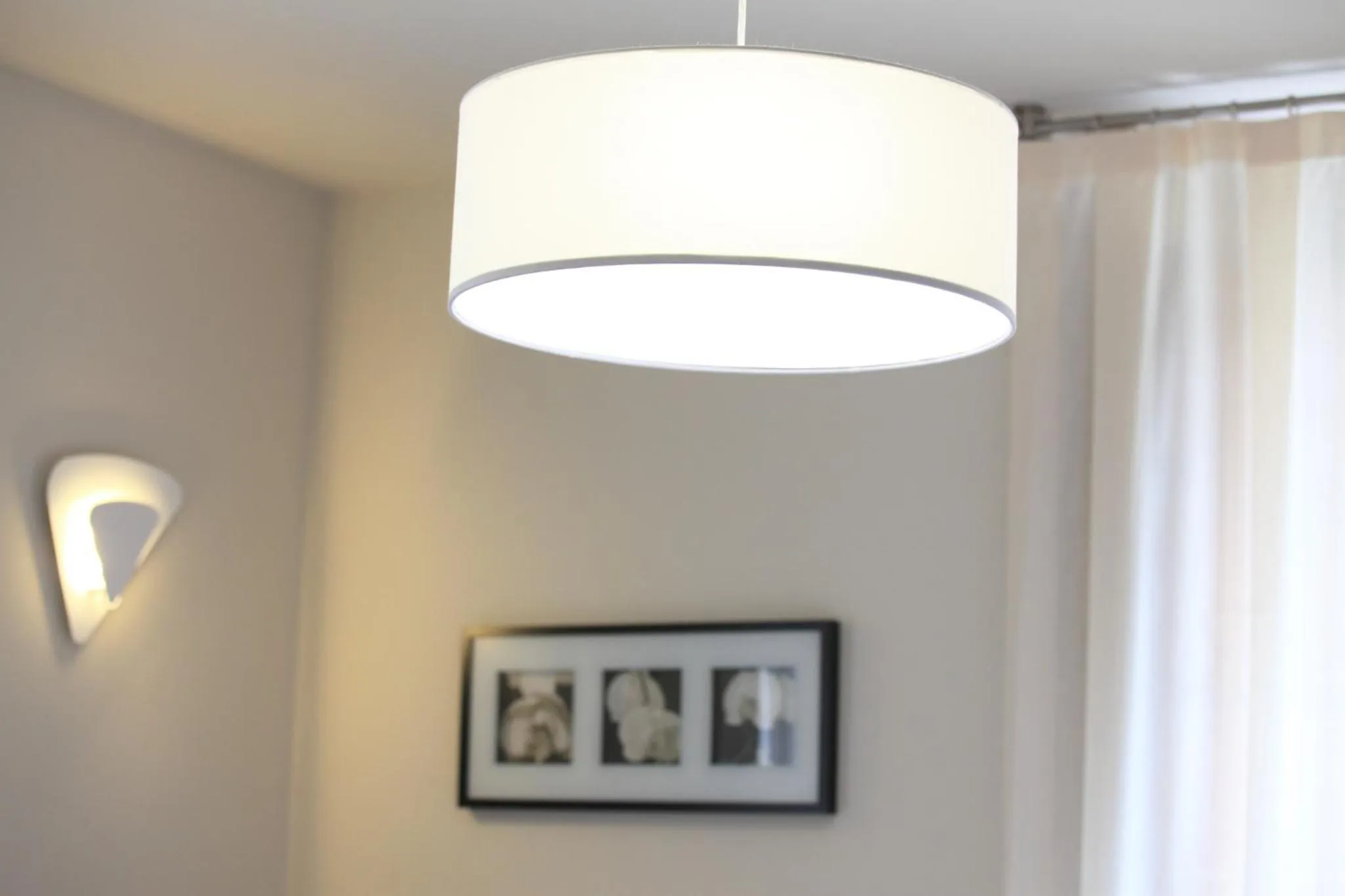 Photo of the whole room in Los Guardeses