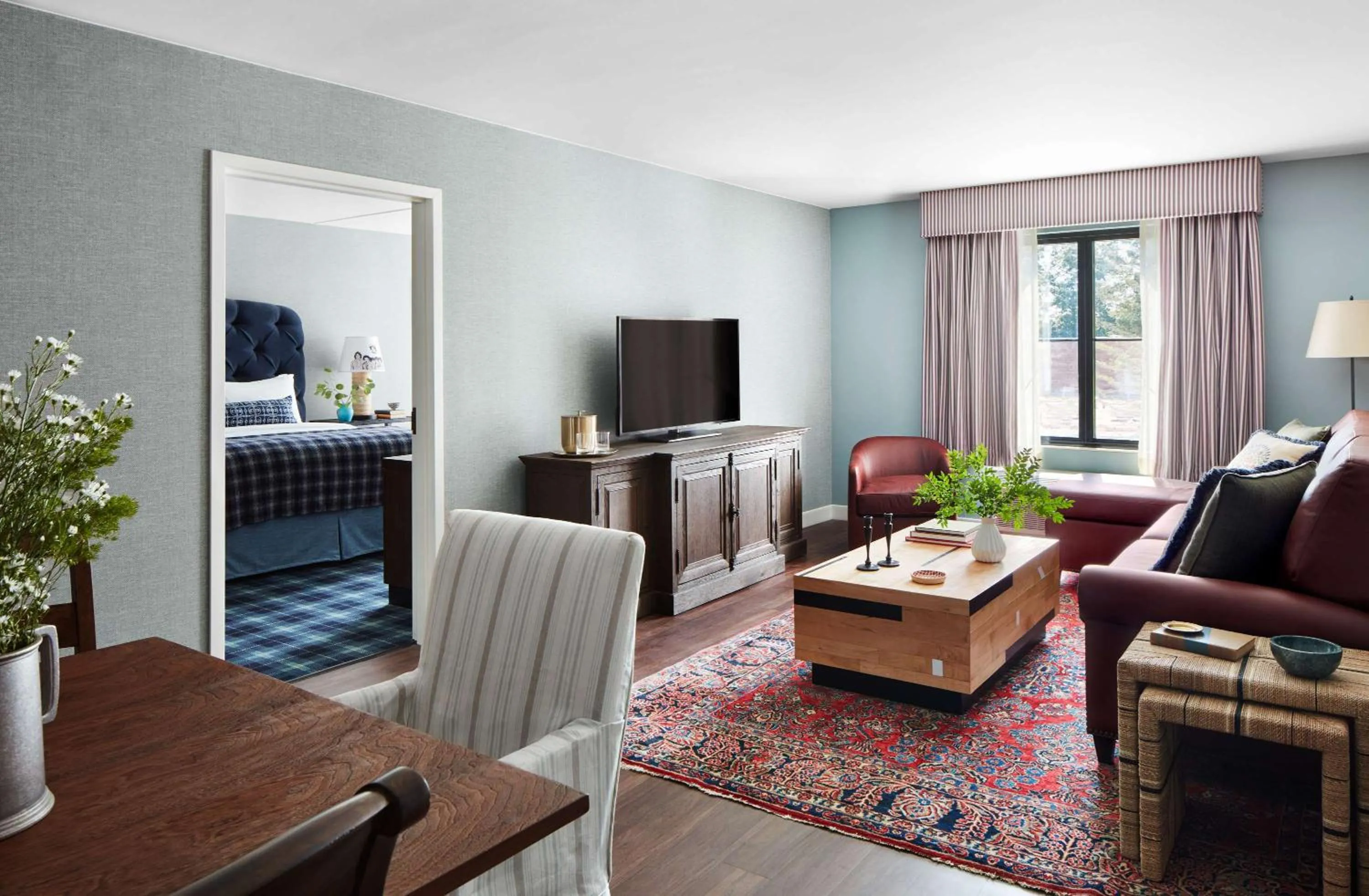 Living room, Bed in Graduate by Hilton Storrs