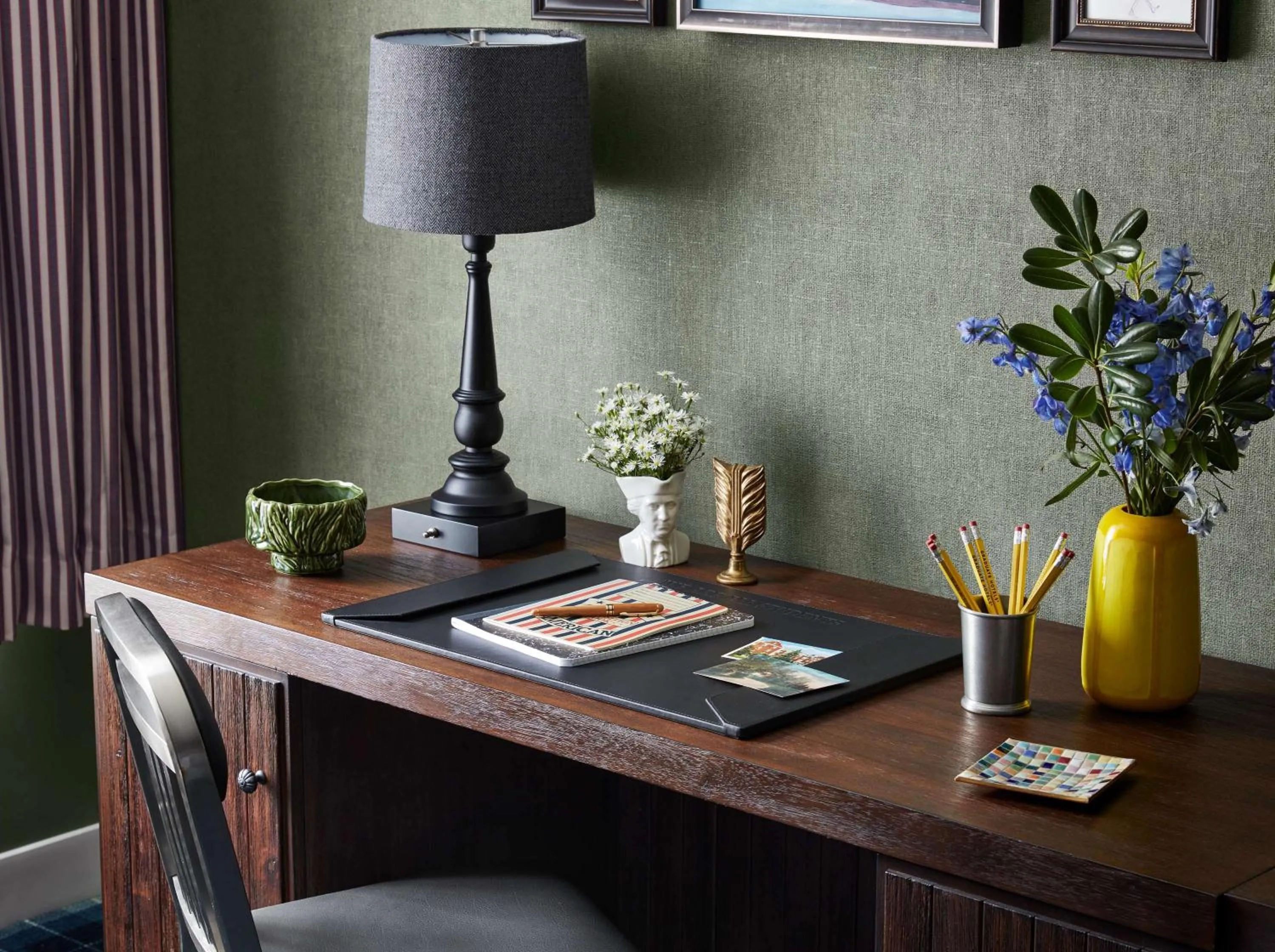 Bedroom in Graduate by Hilton Storrs