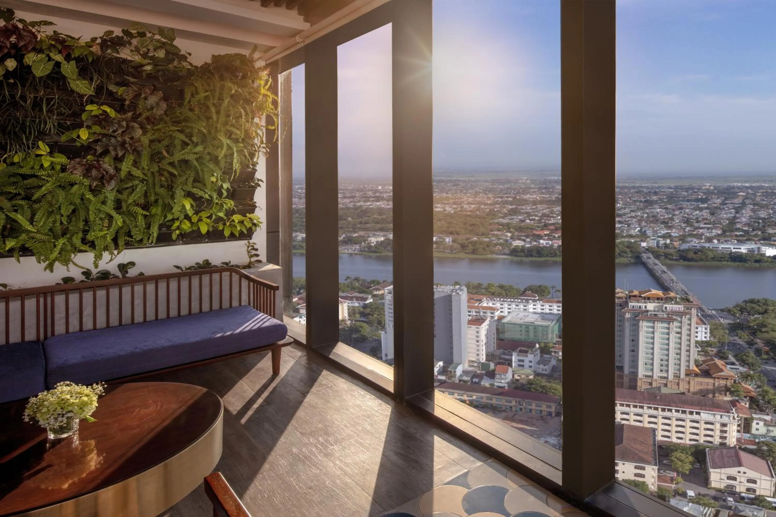 Lounge or bar in Melia Vinpearl Hue