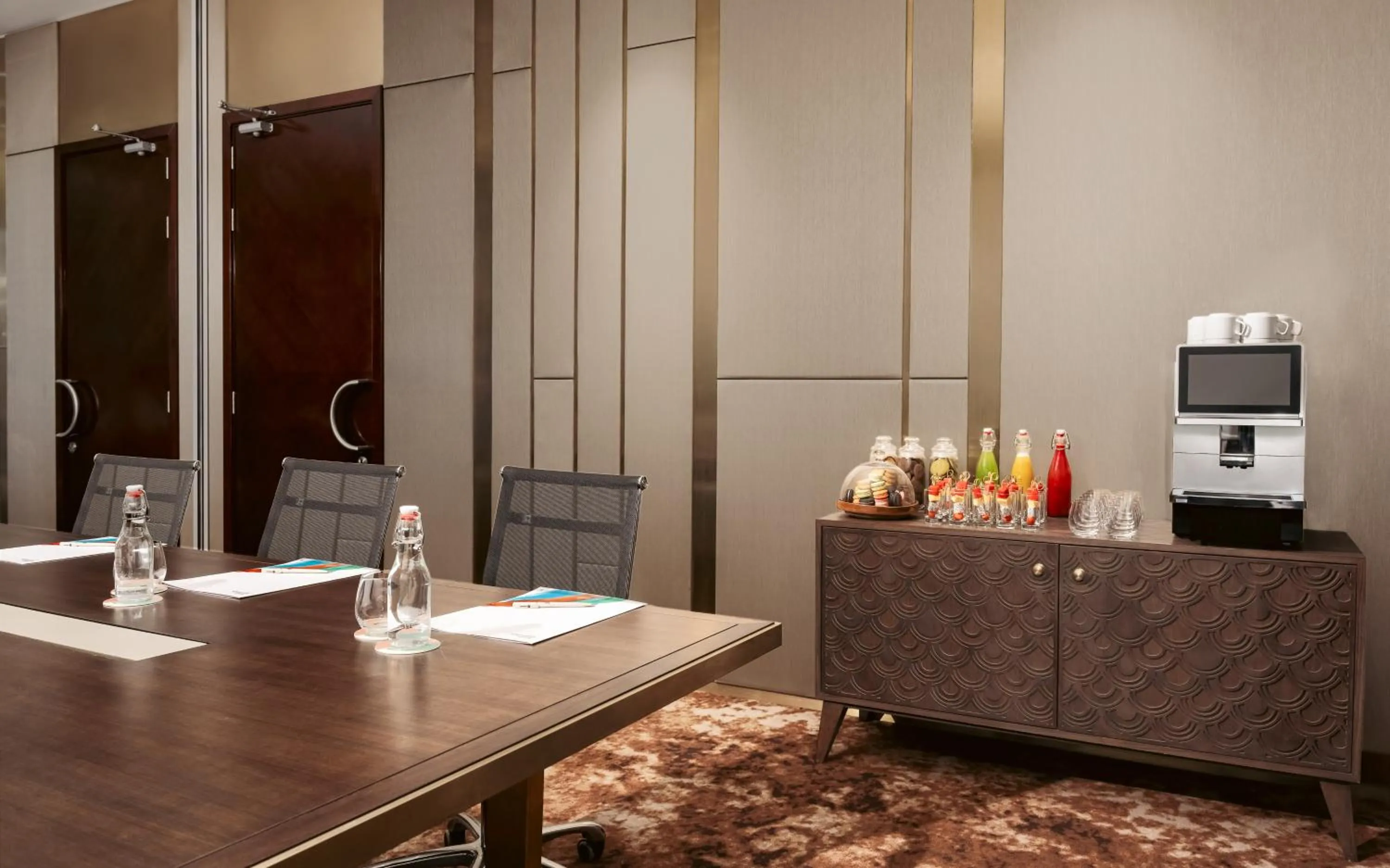 Banquet/Function facilities in Melia Vinpearl Hue