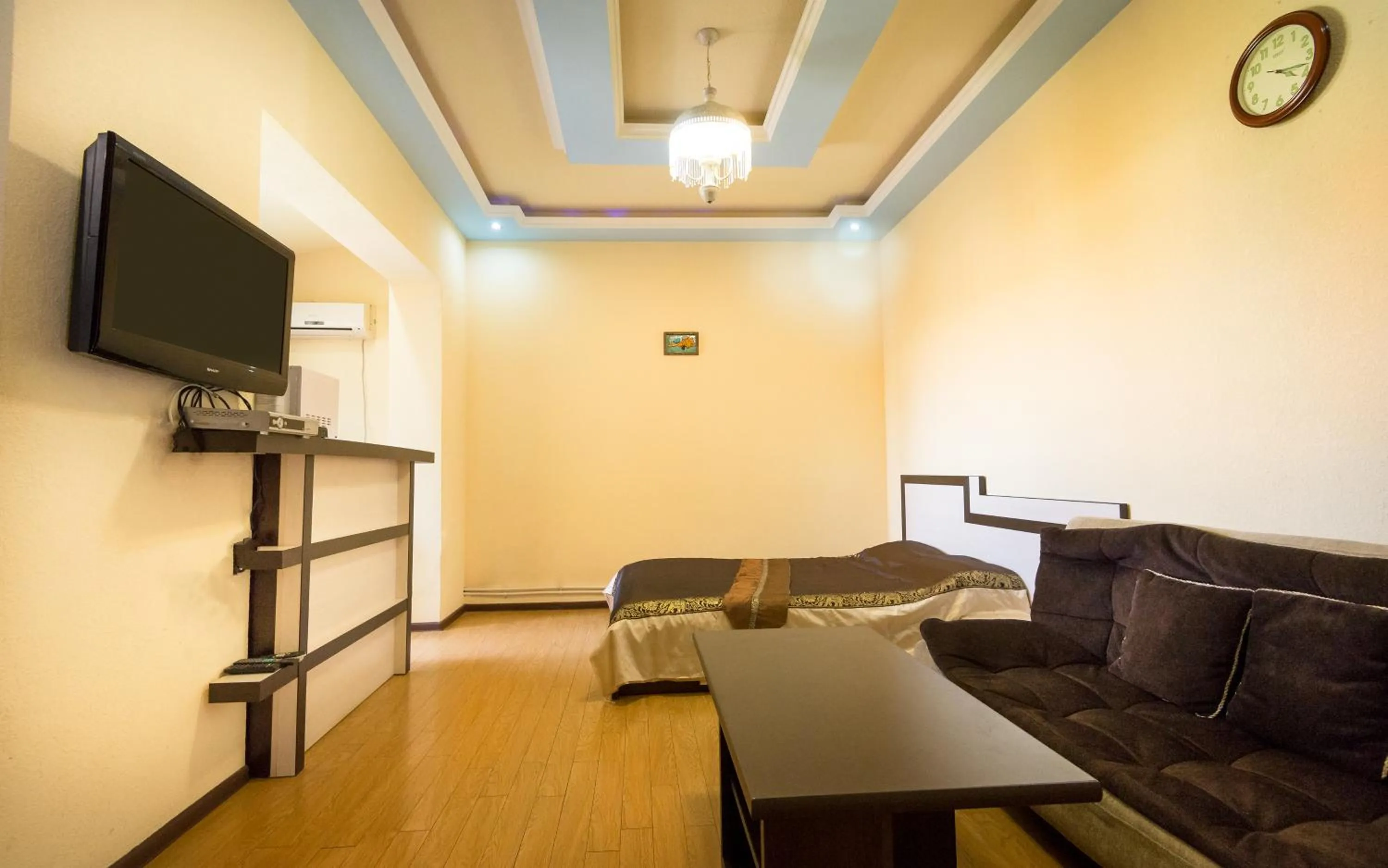 TV and multimedia in Tatev Apartments