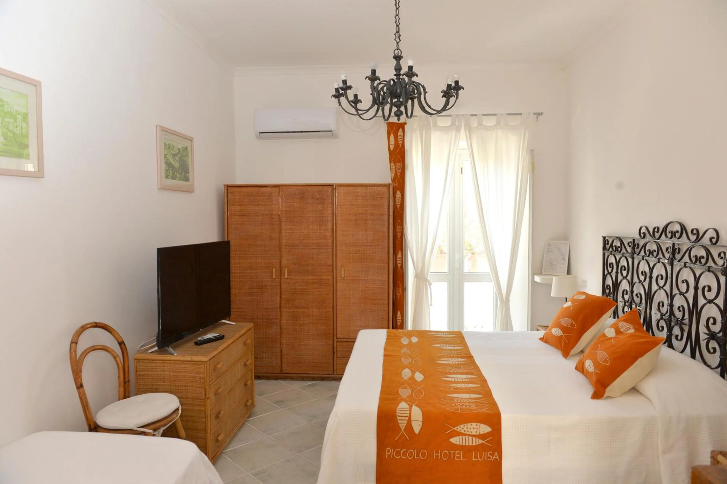 Balcony/Terrace, Bed in Piccolo Hotel Luisa