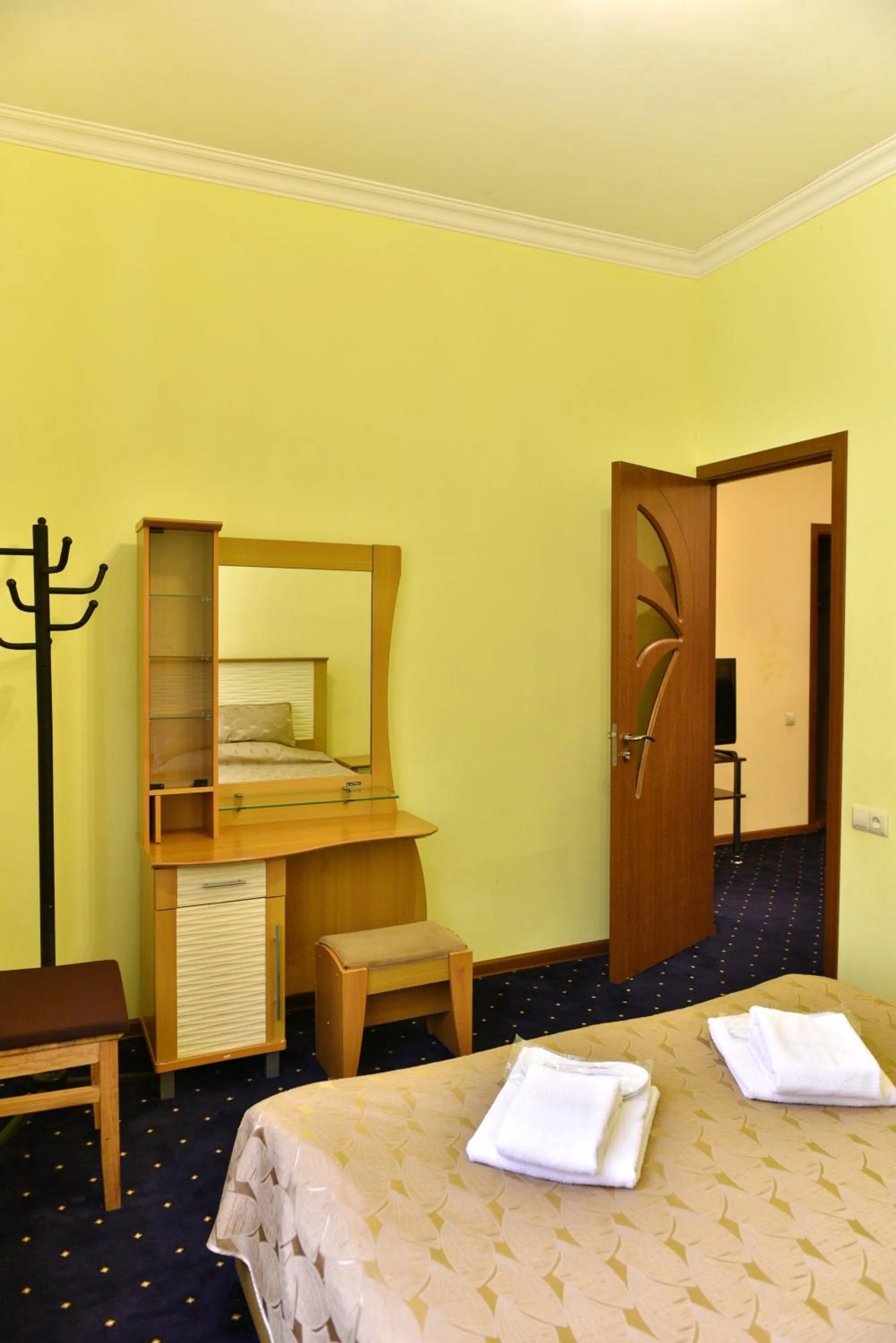 Photo of the whole room in GreenWood Hotel