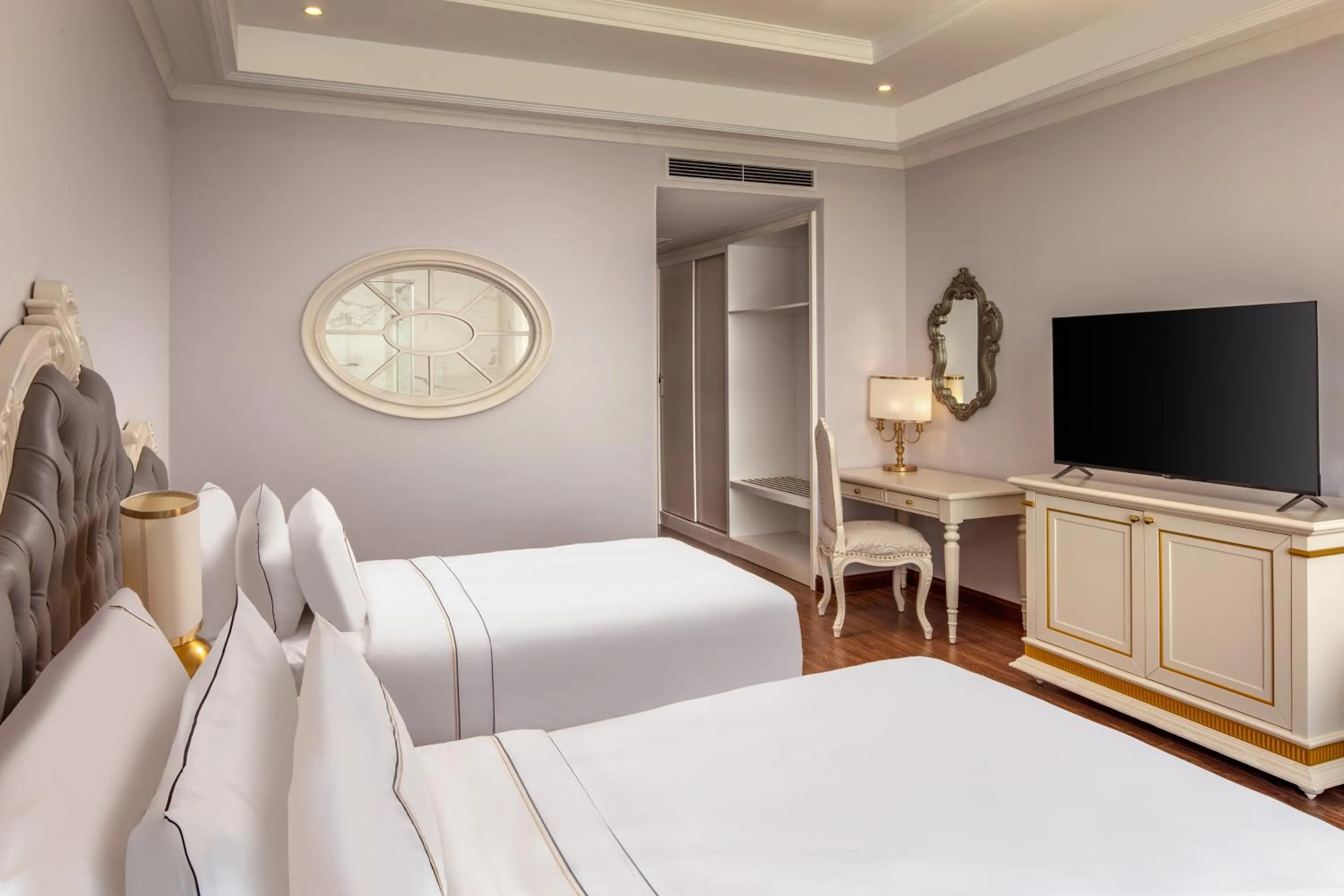 Bed in Melia Vinpearl Quang Binh
