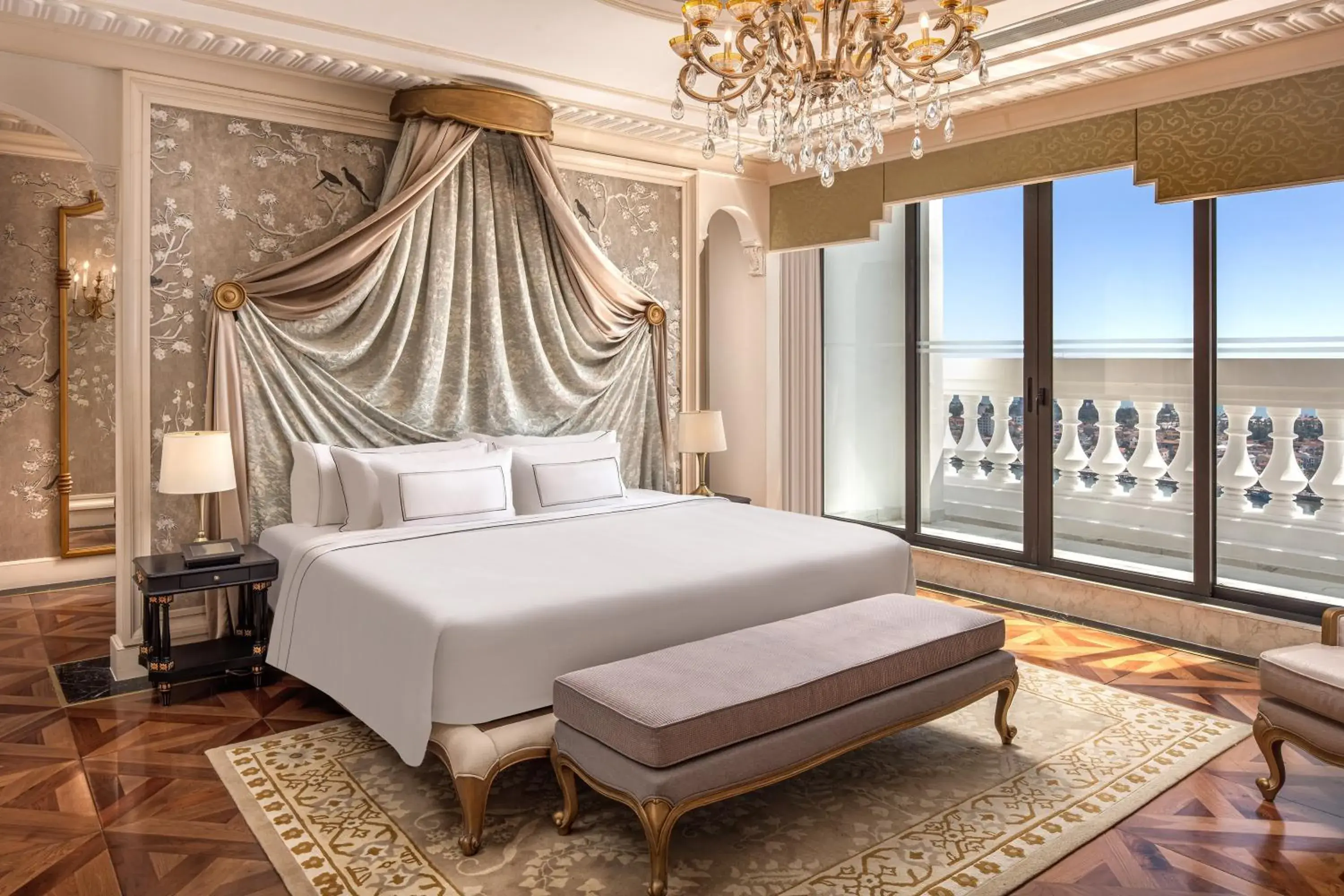 Presidential Suite in Melia Vinpearl Quang Binh Presidential Suite in Melia Vinpearl Quang Binh