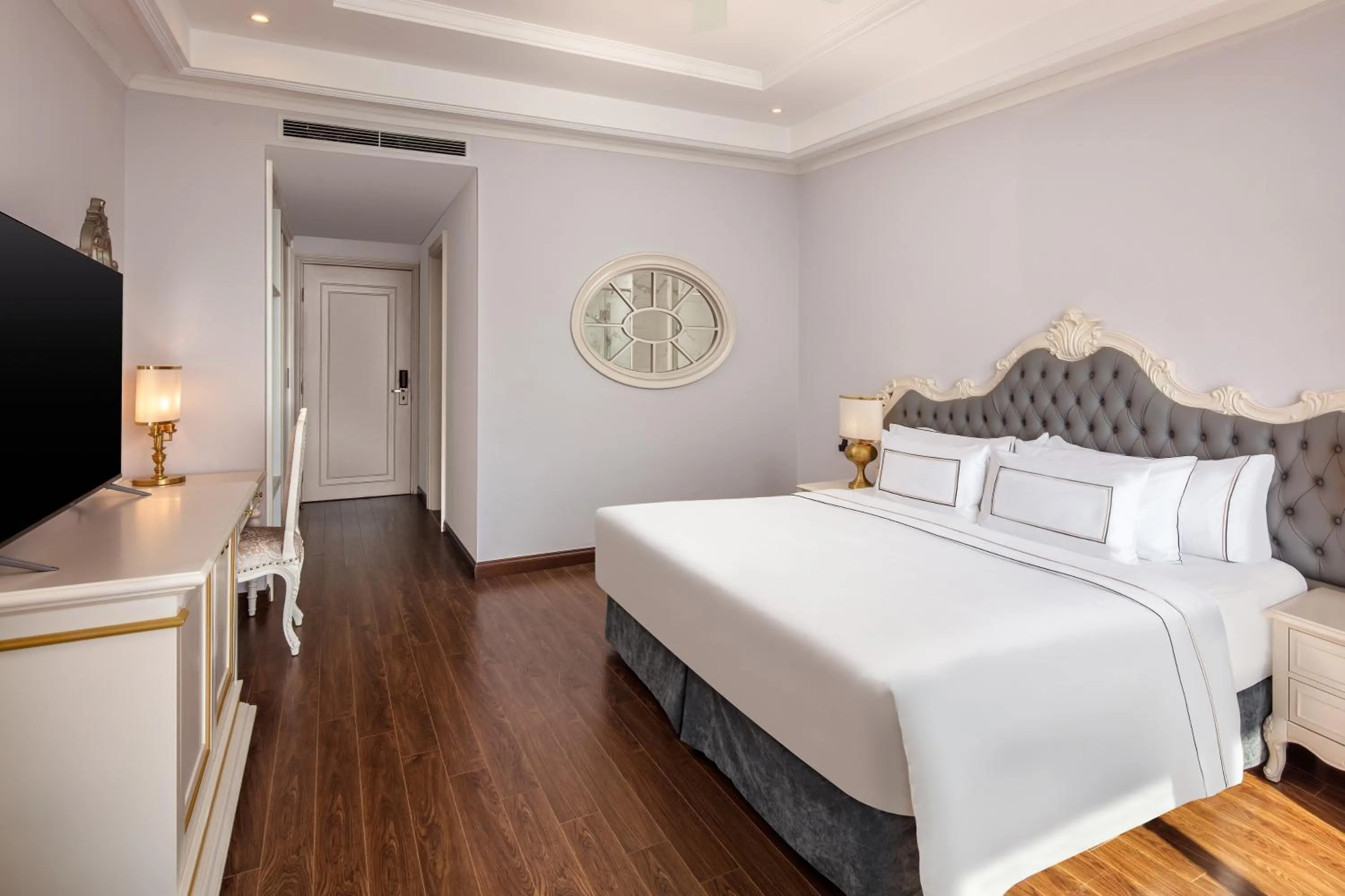 Bed in Melia Vinpearl Quang Binh