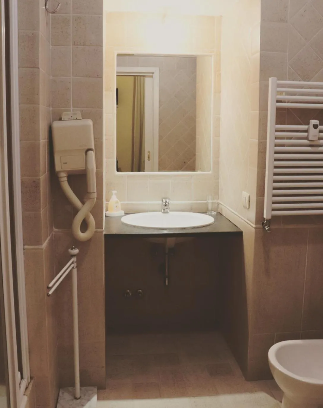 Bathroom in The Center Of Rome B&B