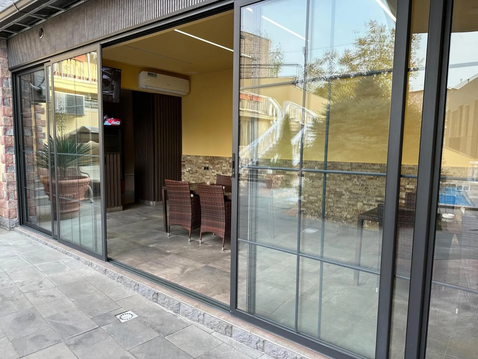 Seating area in Capital Hotel