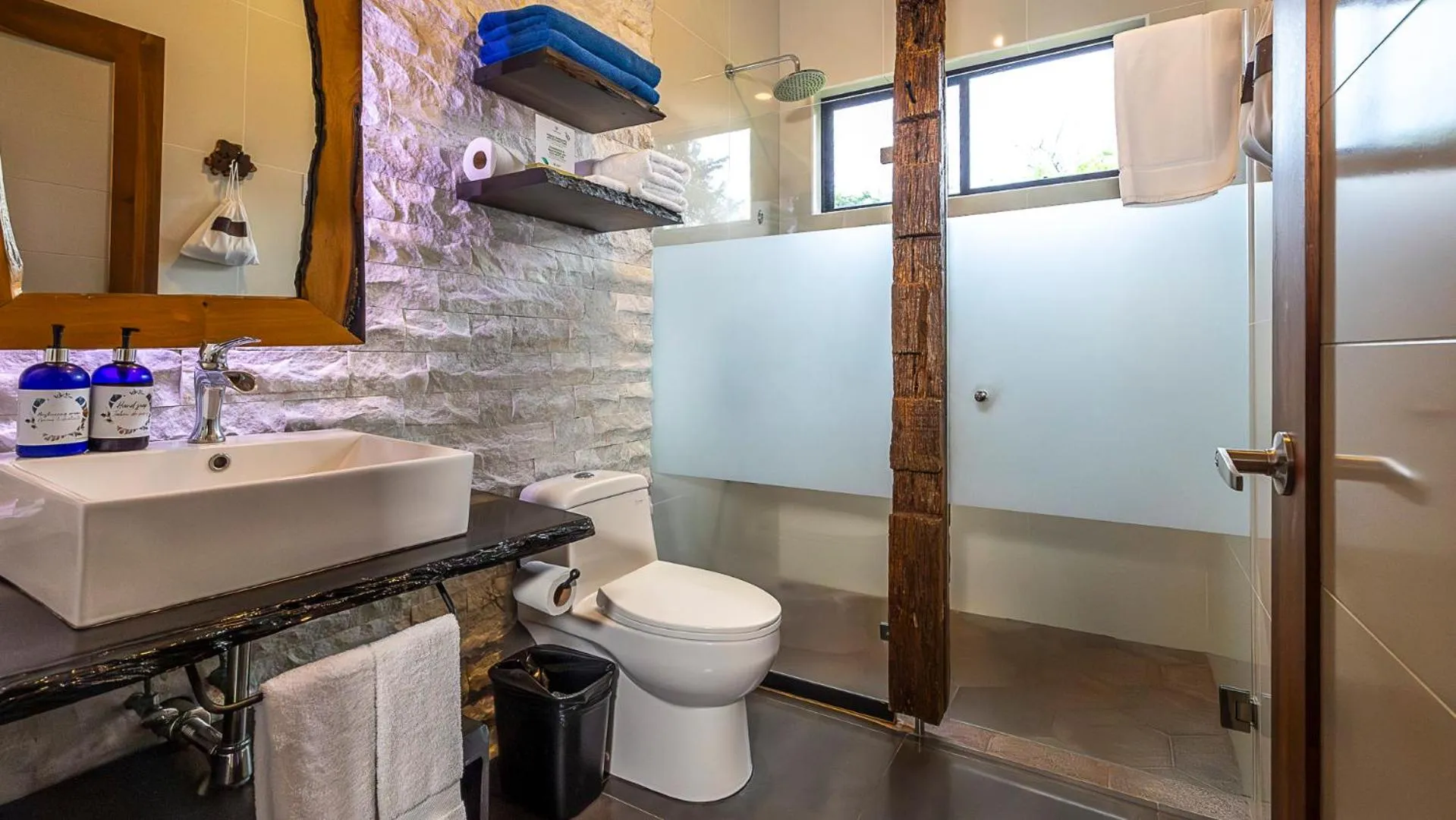 Bathroom in Tilajari Hotel Resort