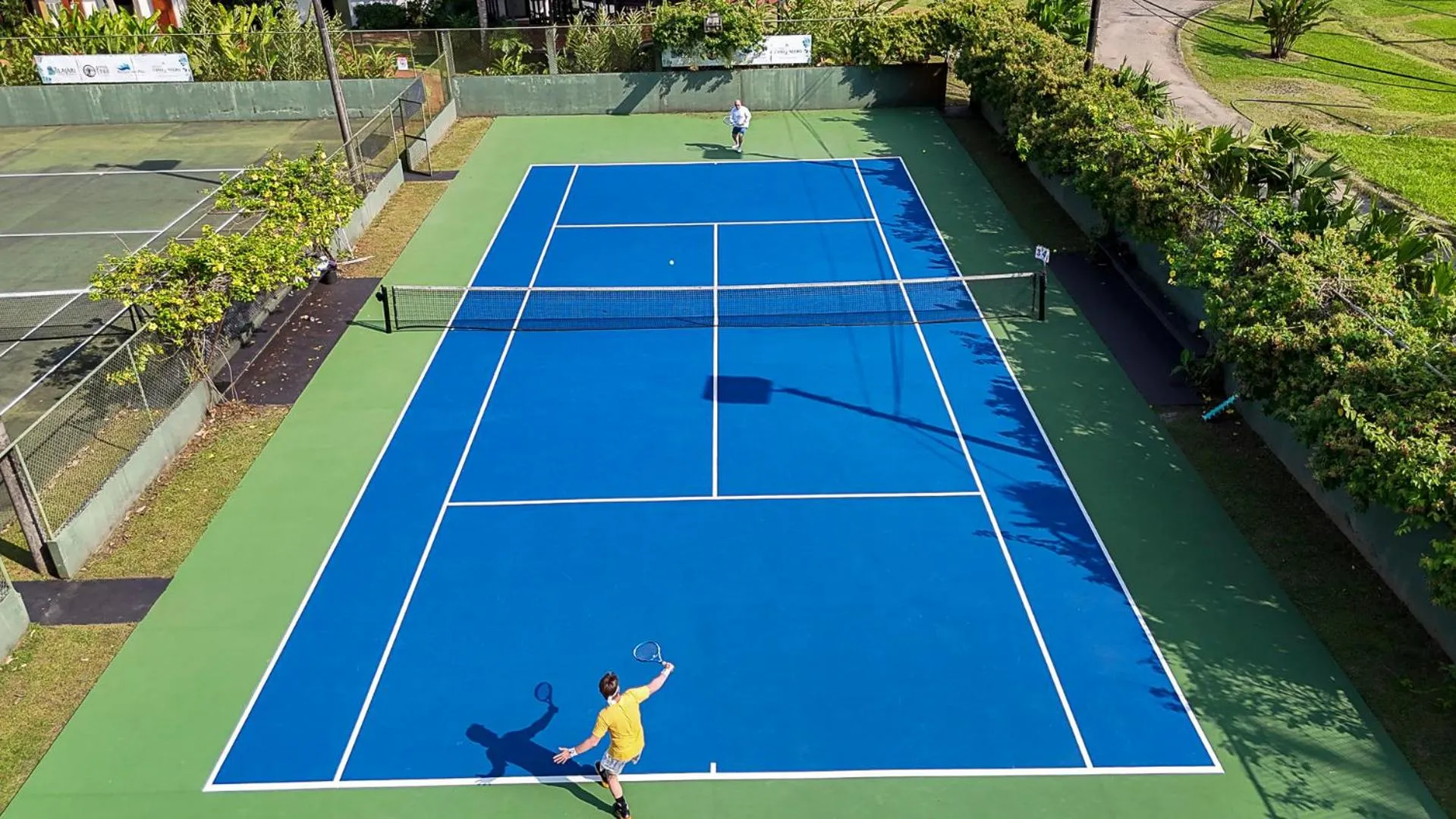 Tennis court in Tilajari Hotel Resort