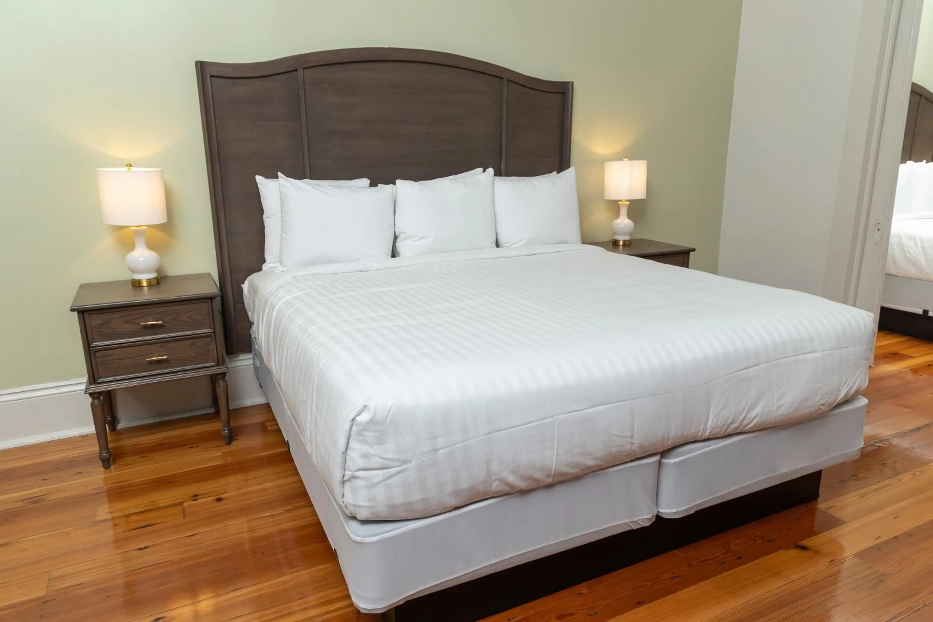 Bedroom, Bed in Lamothe House Hotel a French Quarter Guest Houses Property