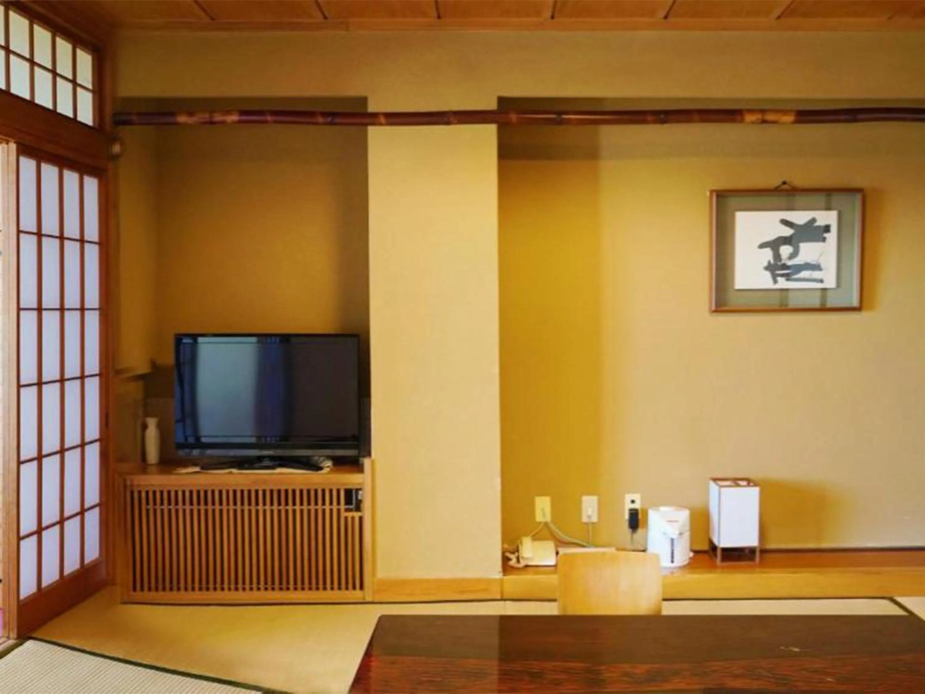 Living room in Wakaki Ryokan - Nasu Yumoto Onsen
