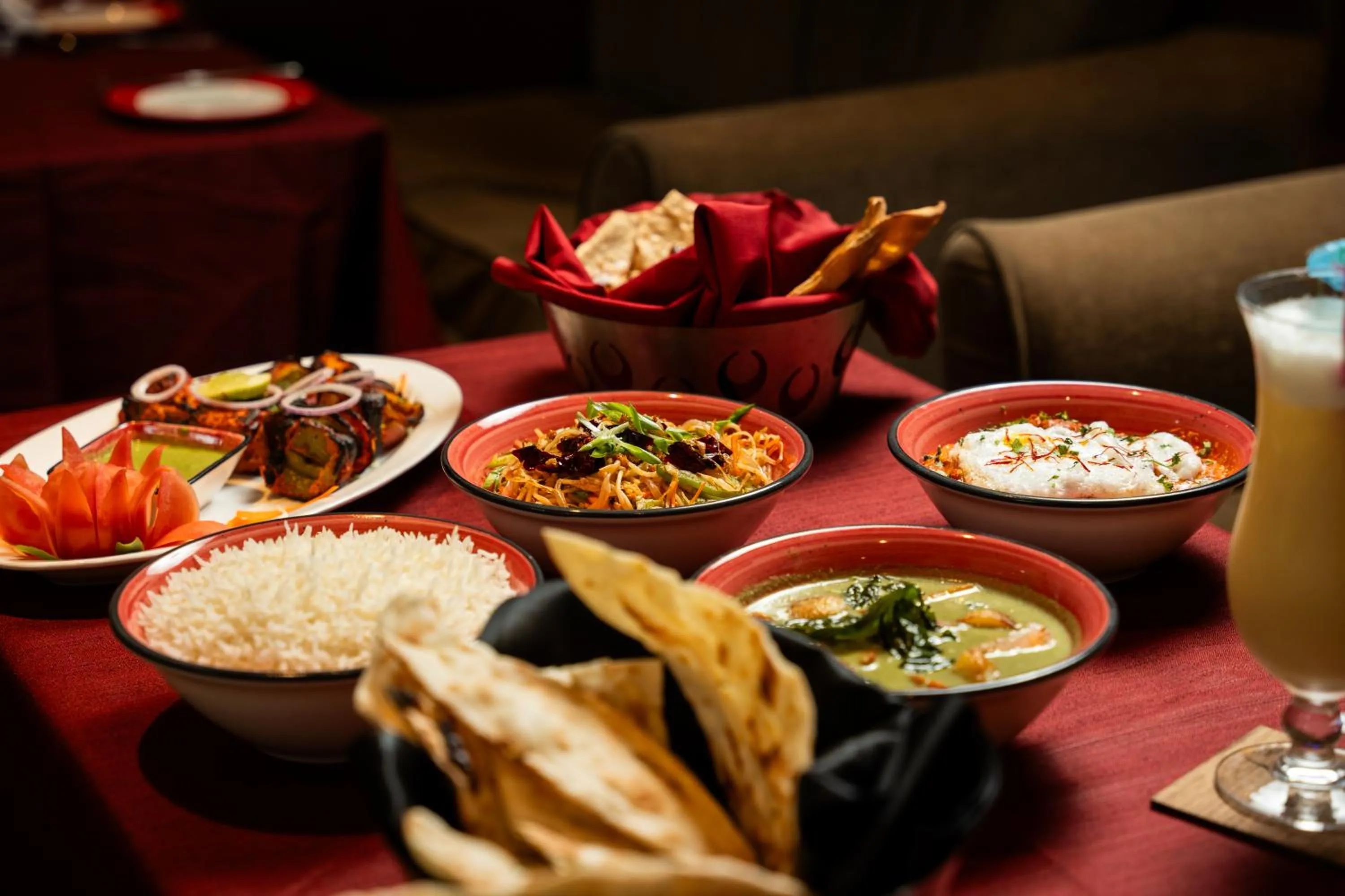 Restaurant/places to eat in Fahrenheit Hotels & Resorts