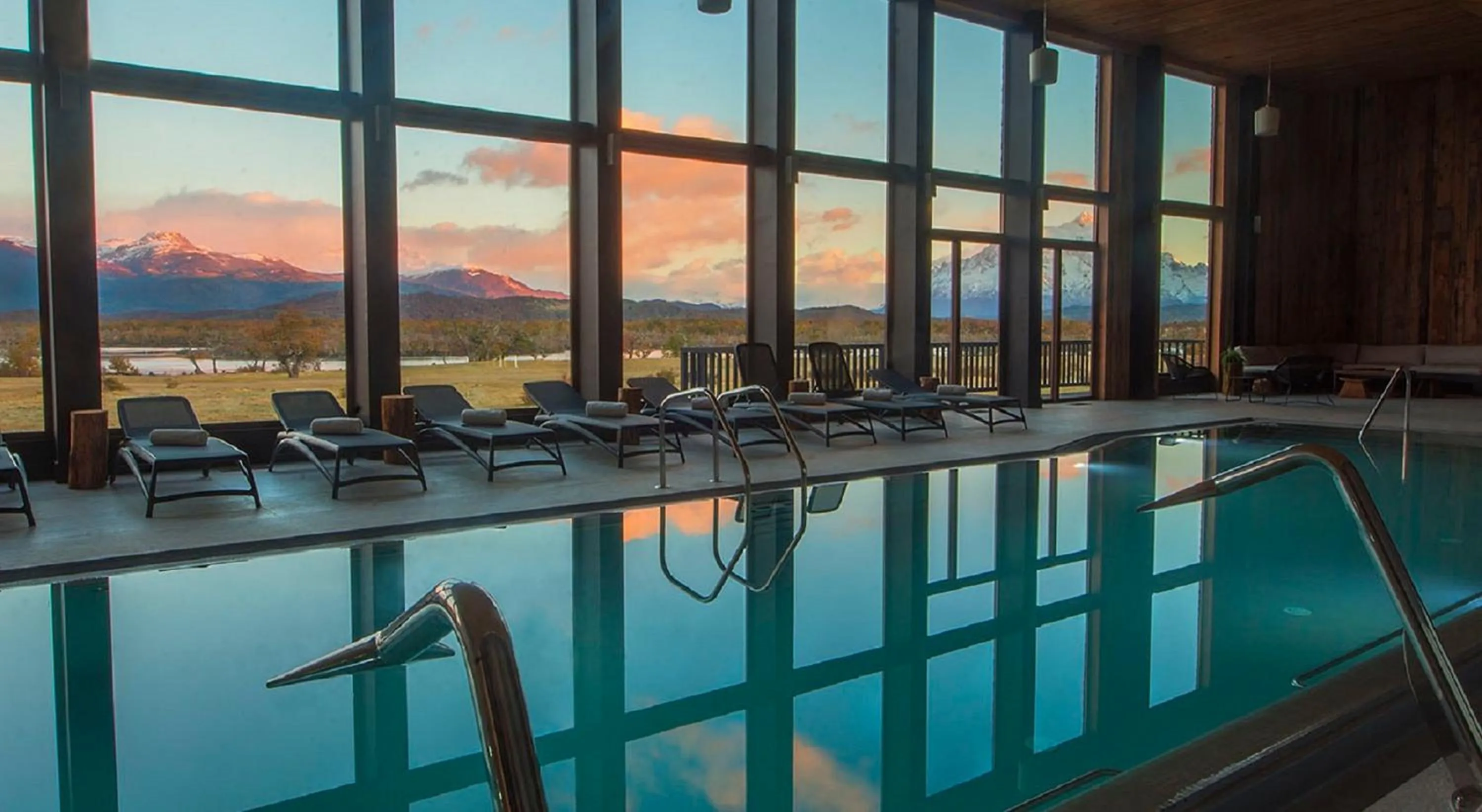 Swimming pool in Río Serrano Hotel + Spa