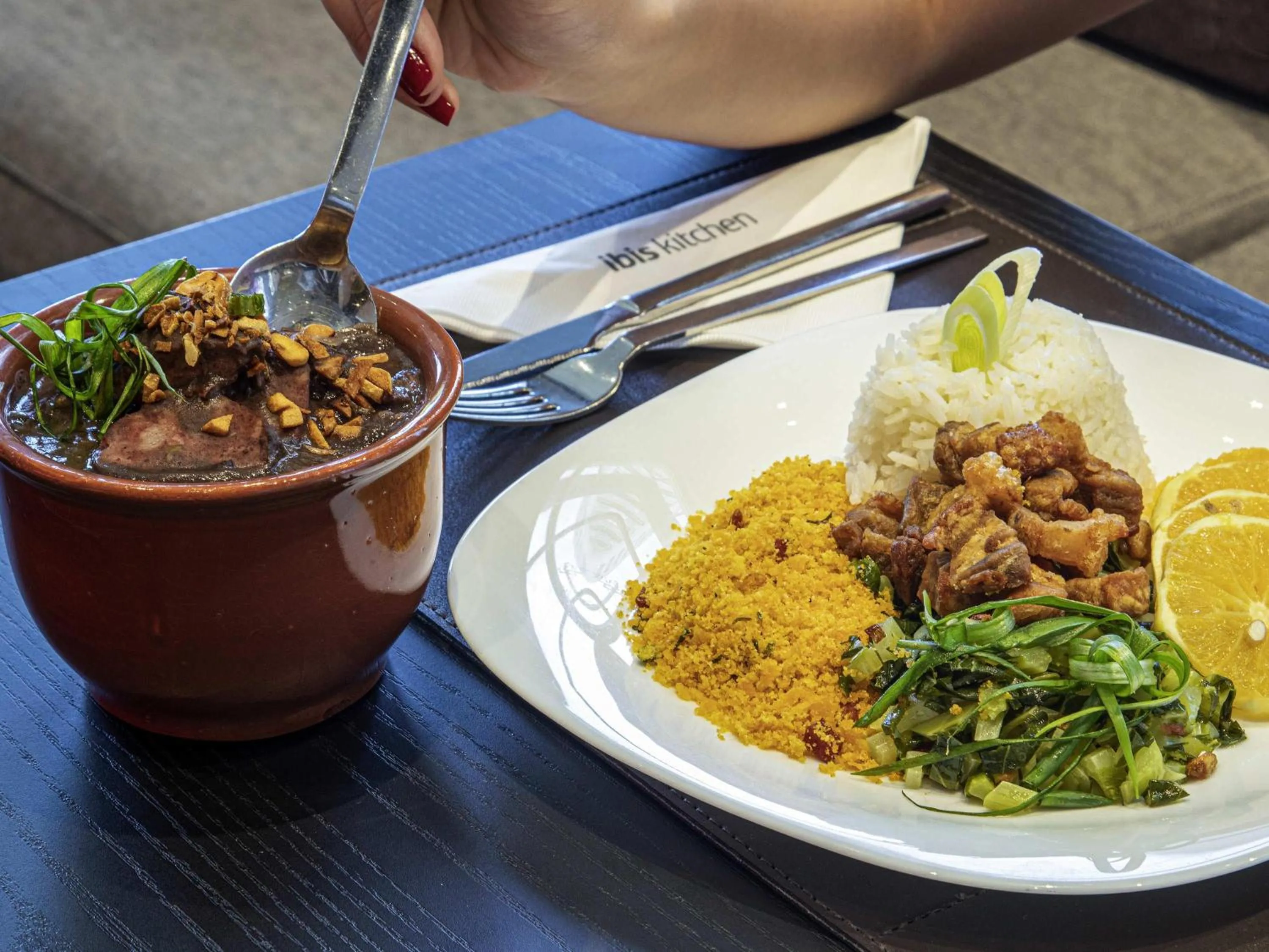 Restaurant/places to eat in ibis Sao Paulo Tatuape