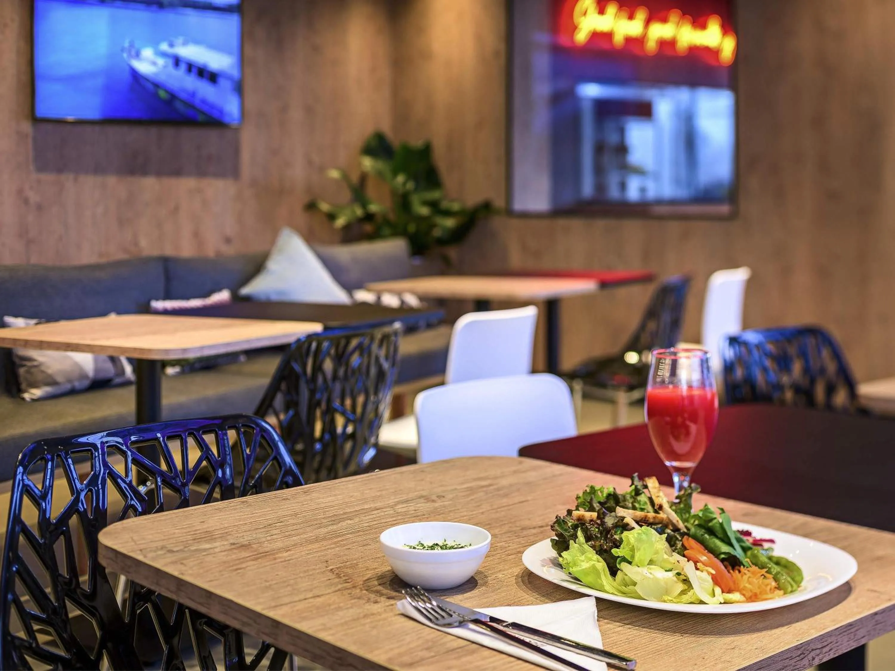 Restaurant/places to eat in ibis Sao Paulo Tatuape