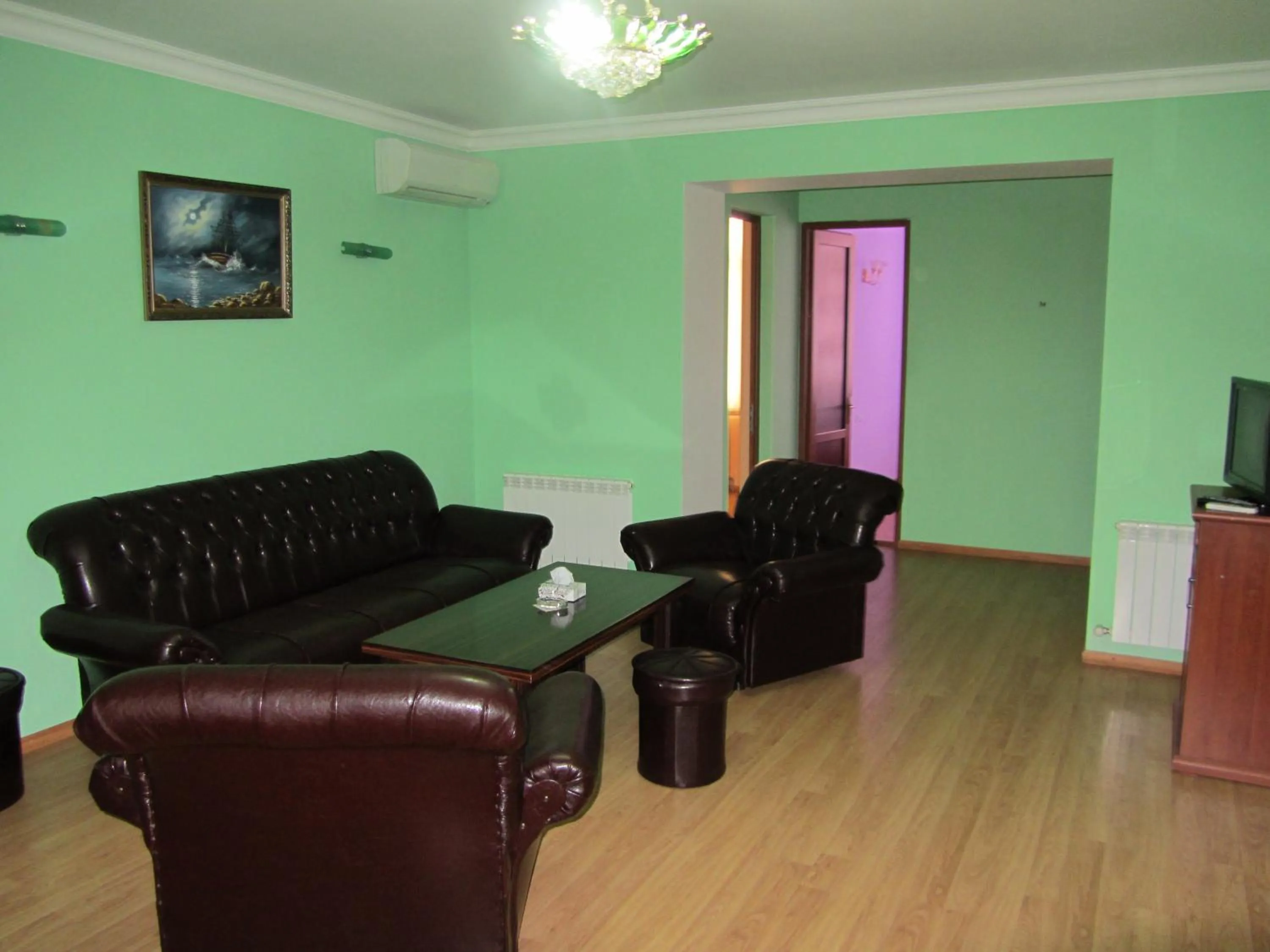 Family Room in Primer Hotel