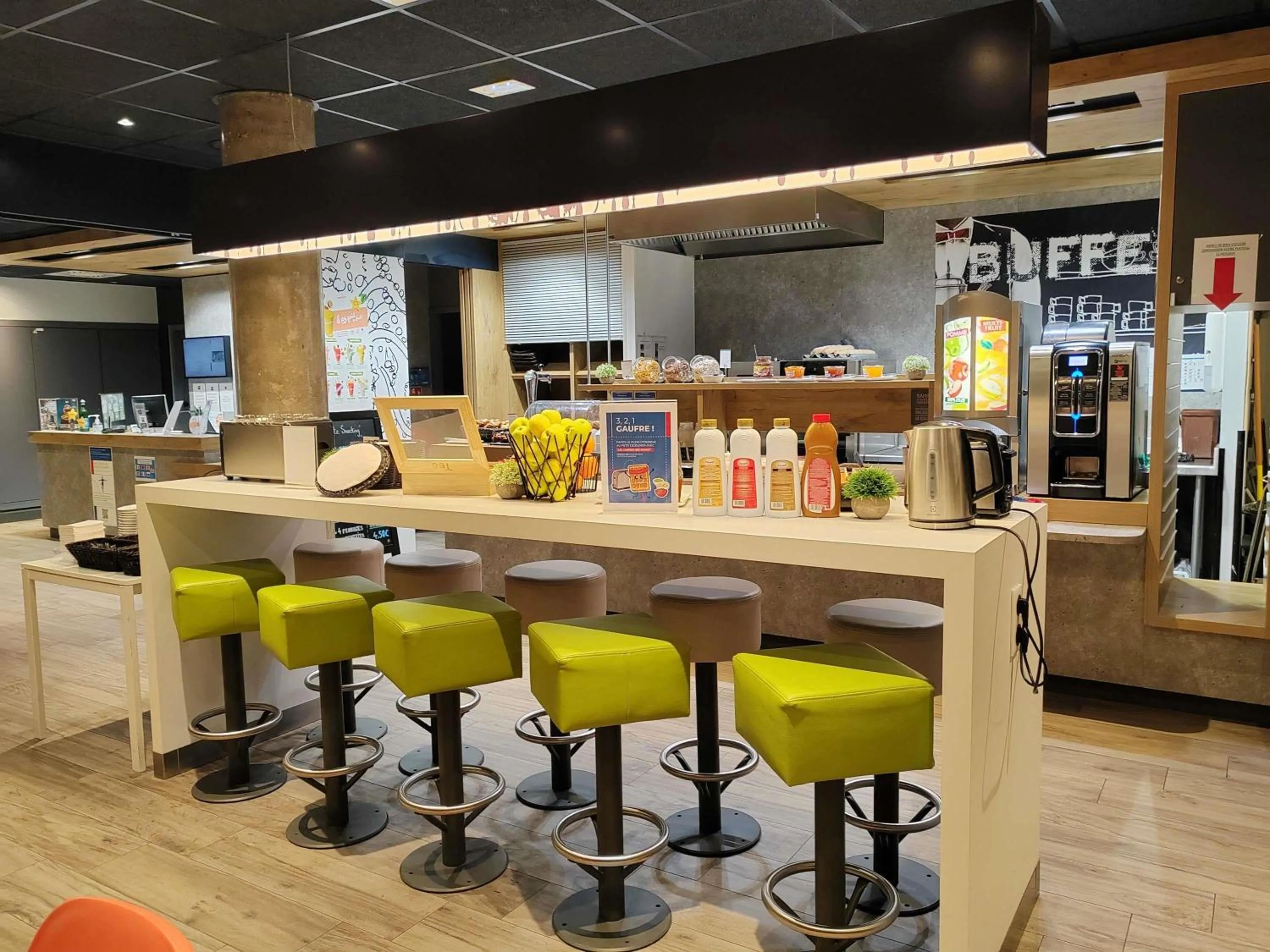 Breakfast in ibis budget Geneve Saint Genis Pouilly