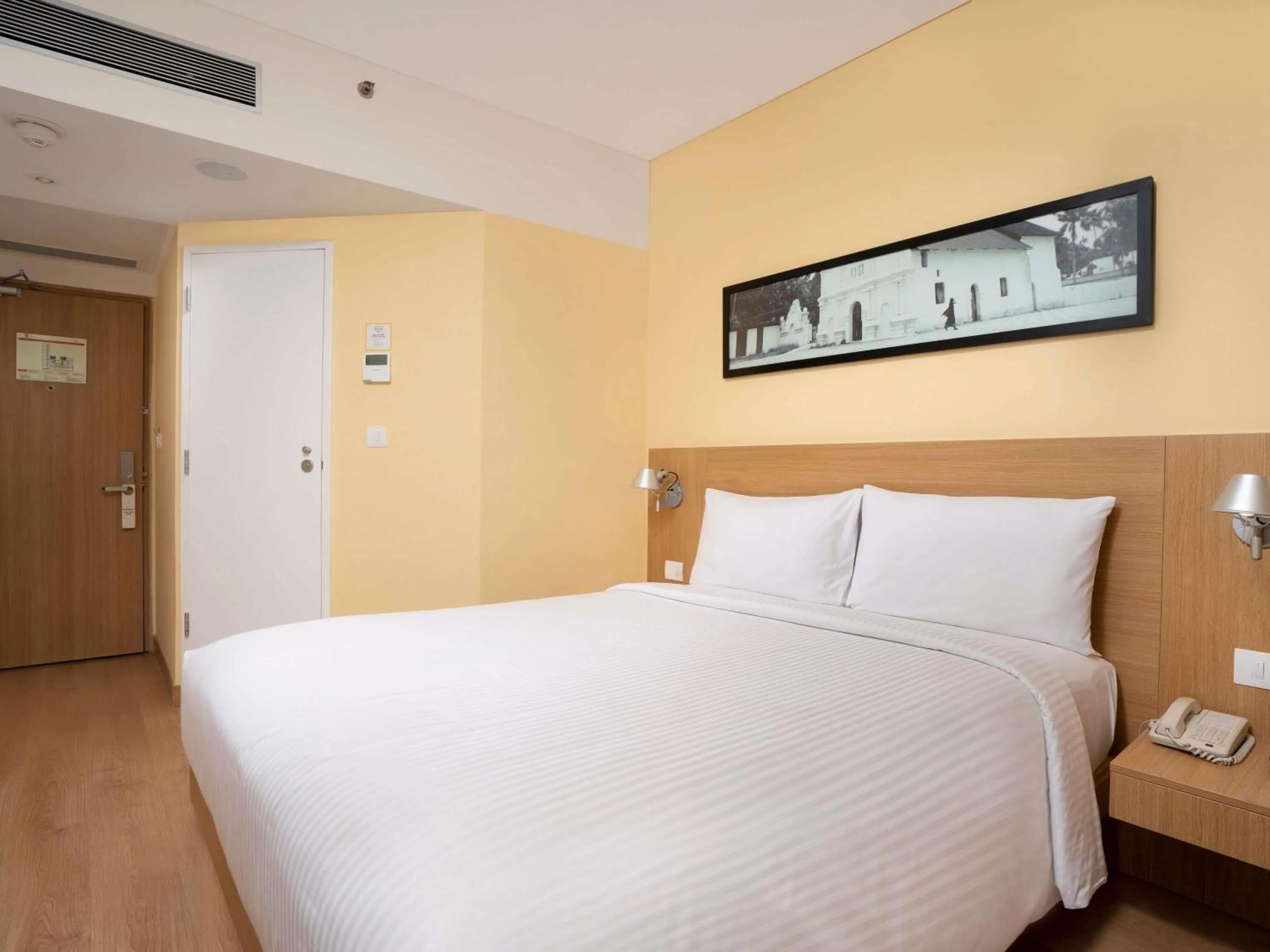 Bedroom, Bed in ibis Kolkata Rajarhat - An Accor Brand