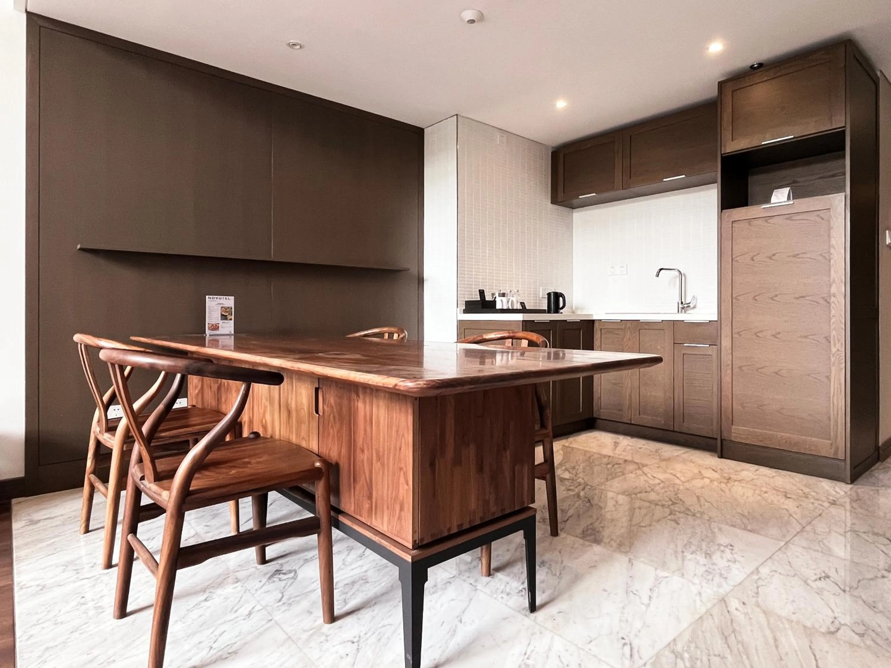 Dining area in Novotel Suites Shanghai Hongqiao