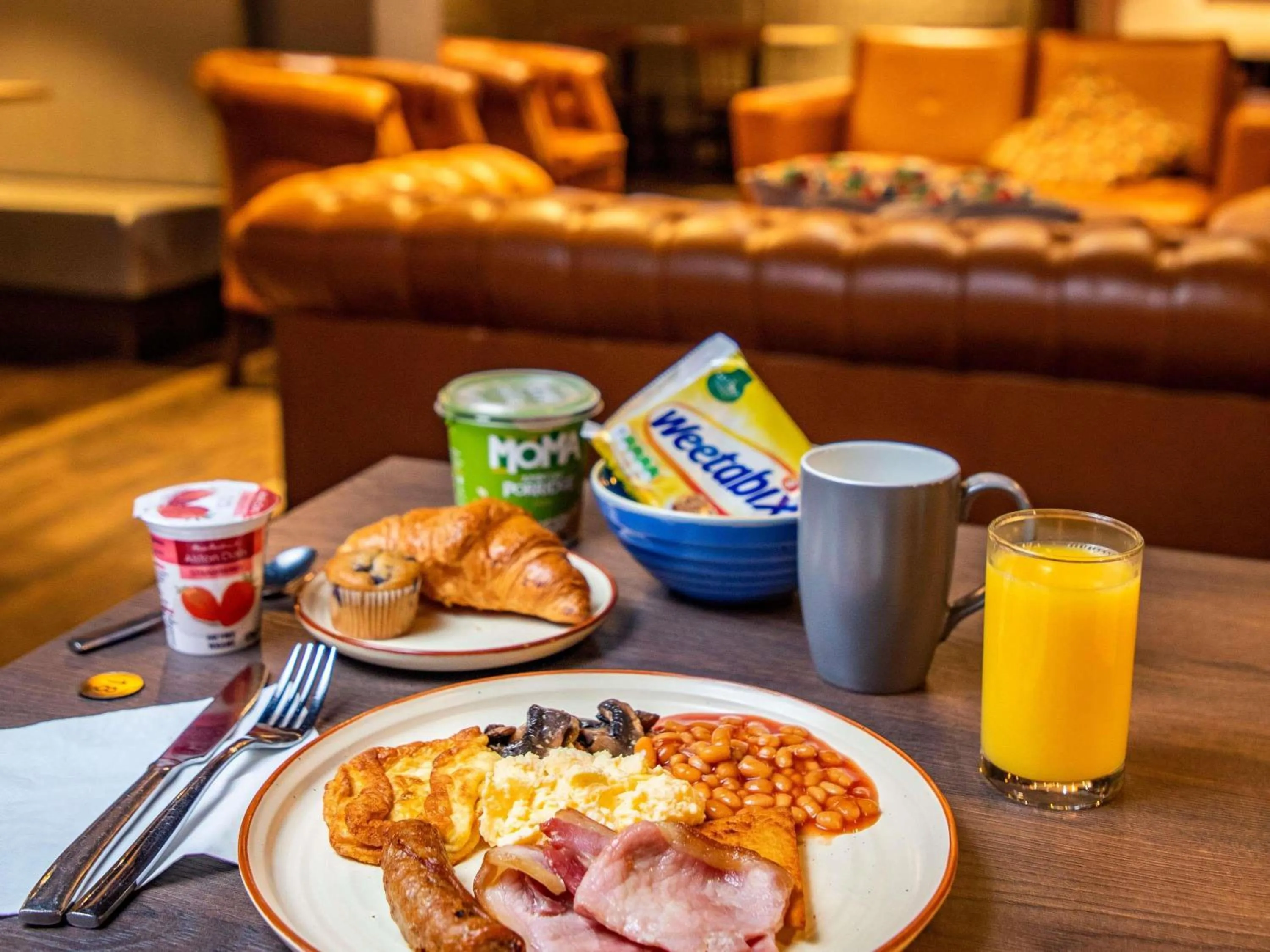 Breakfast in ibis Styles Glasgow Central