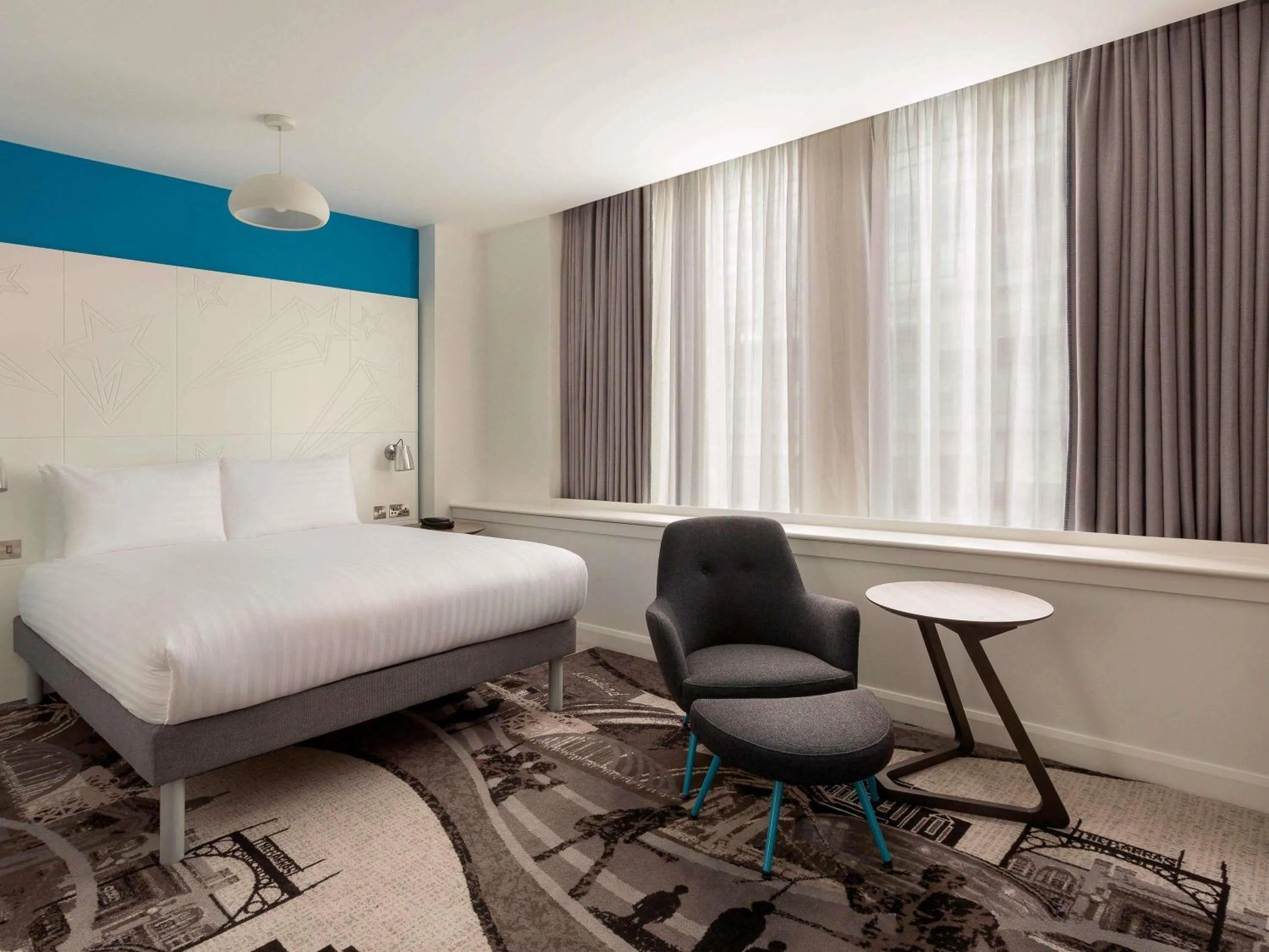 Bedroom, Bed in ibis Styles Glasgow Central